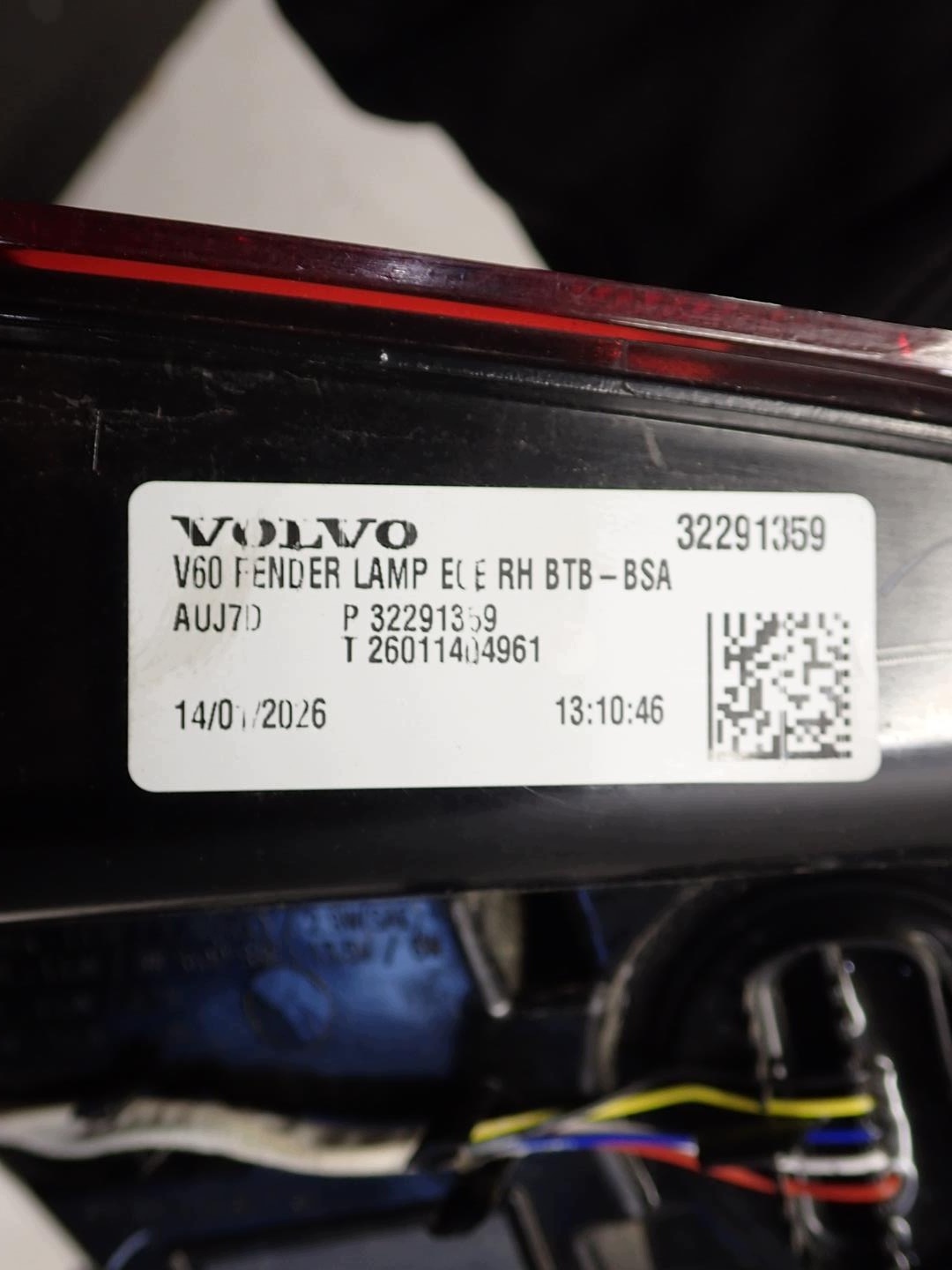 light rear part rear right VOLVO V60 II 2018- 32291359
