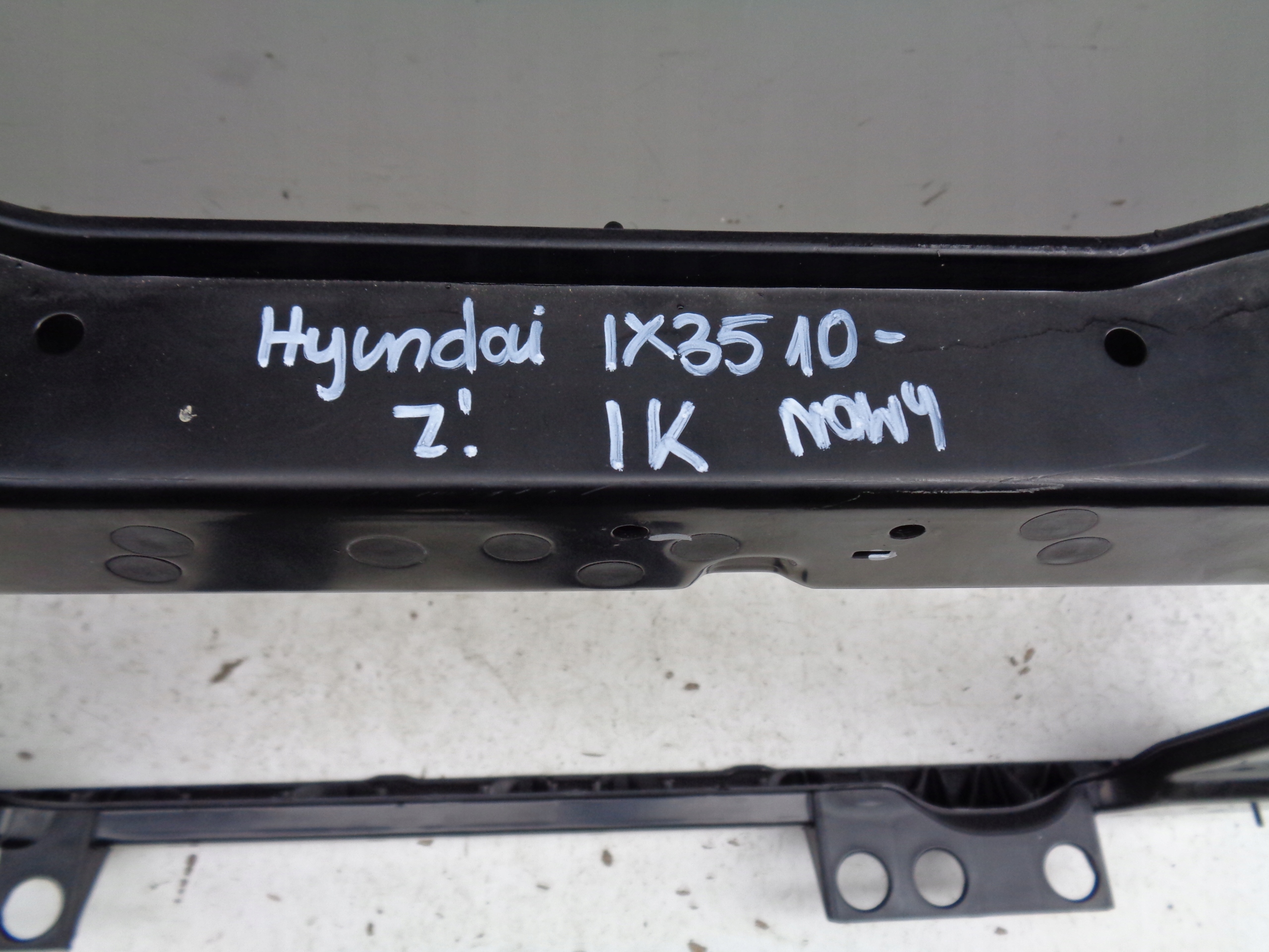 new bar, wall front HYUNDAI IX35 10