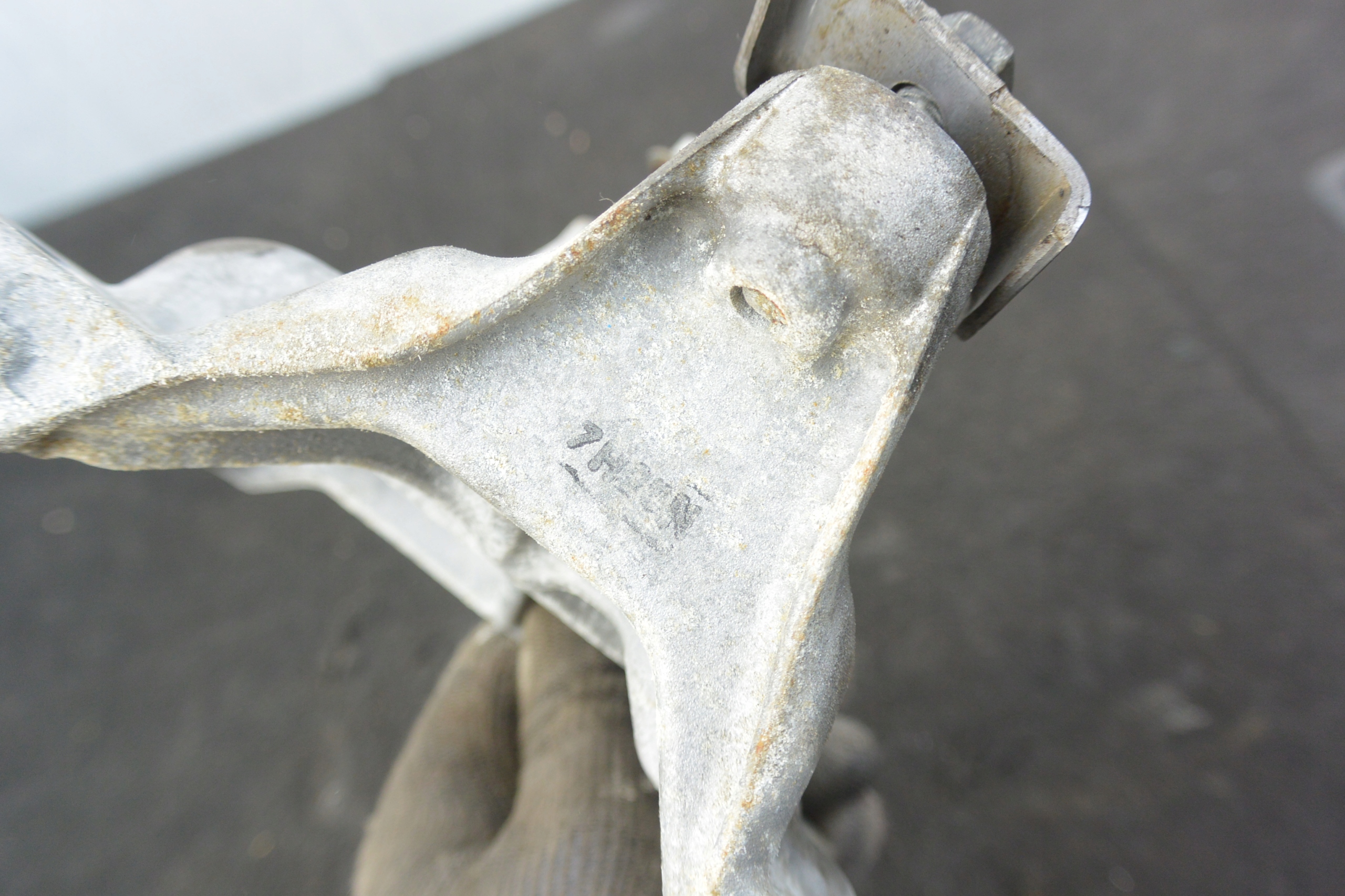 Support plaque Support Demi axe MAZDA CX9 II 16