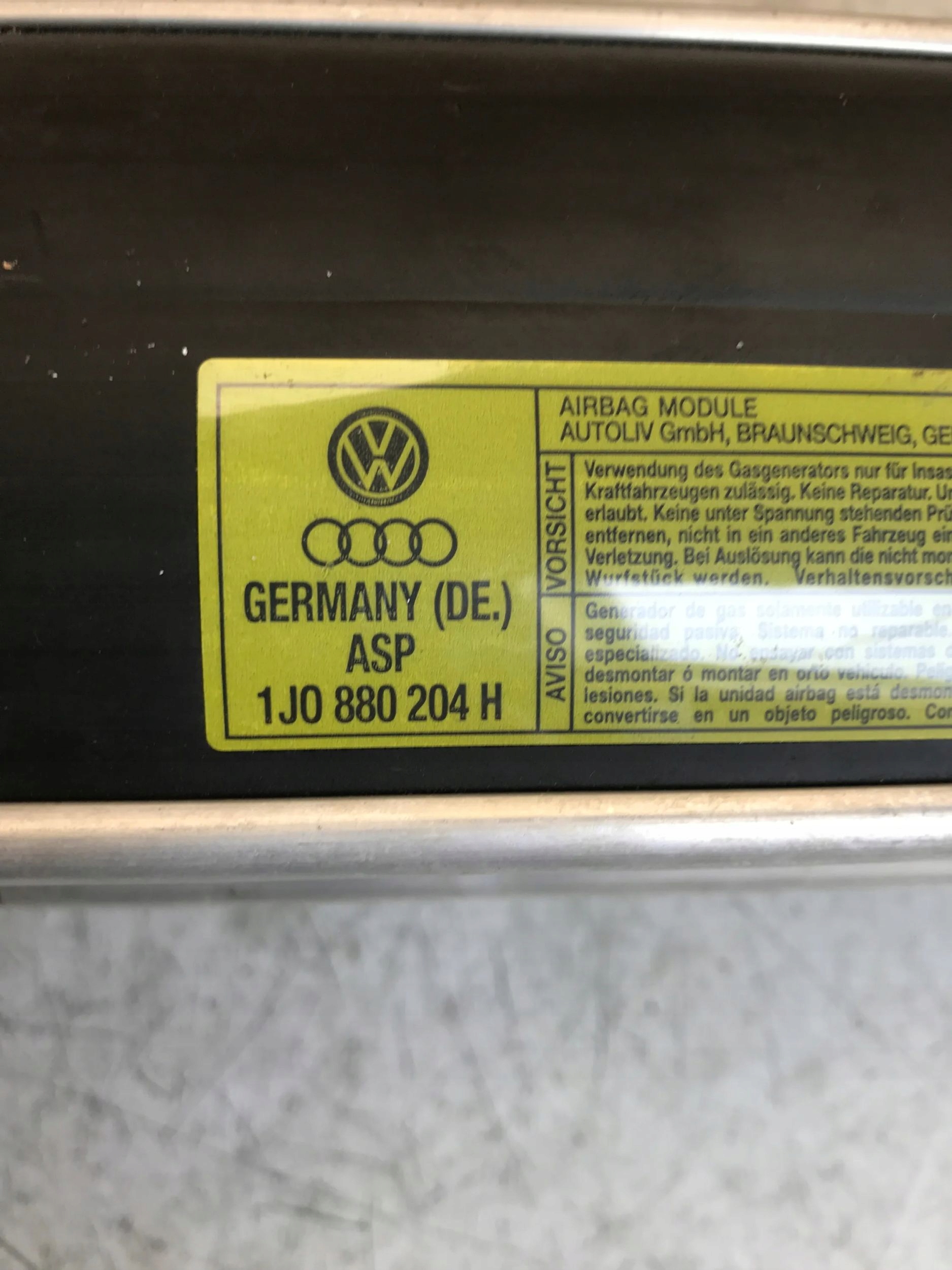 airbag airbag spolujezdce VW GOLF IV 1J0880204H