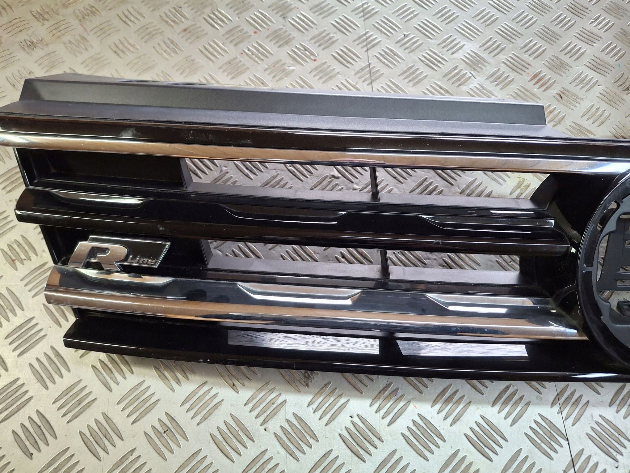 grill grille VW TIGUAN II R-LINE 2015R->