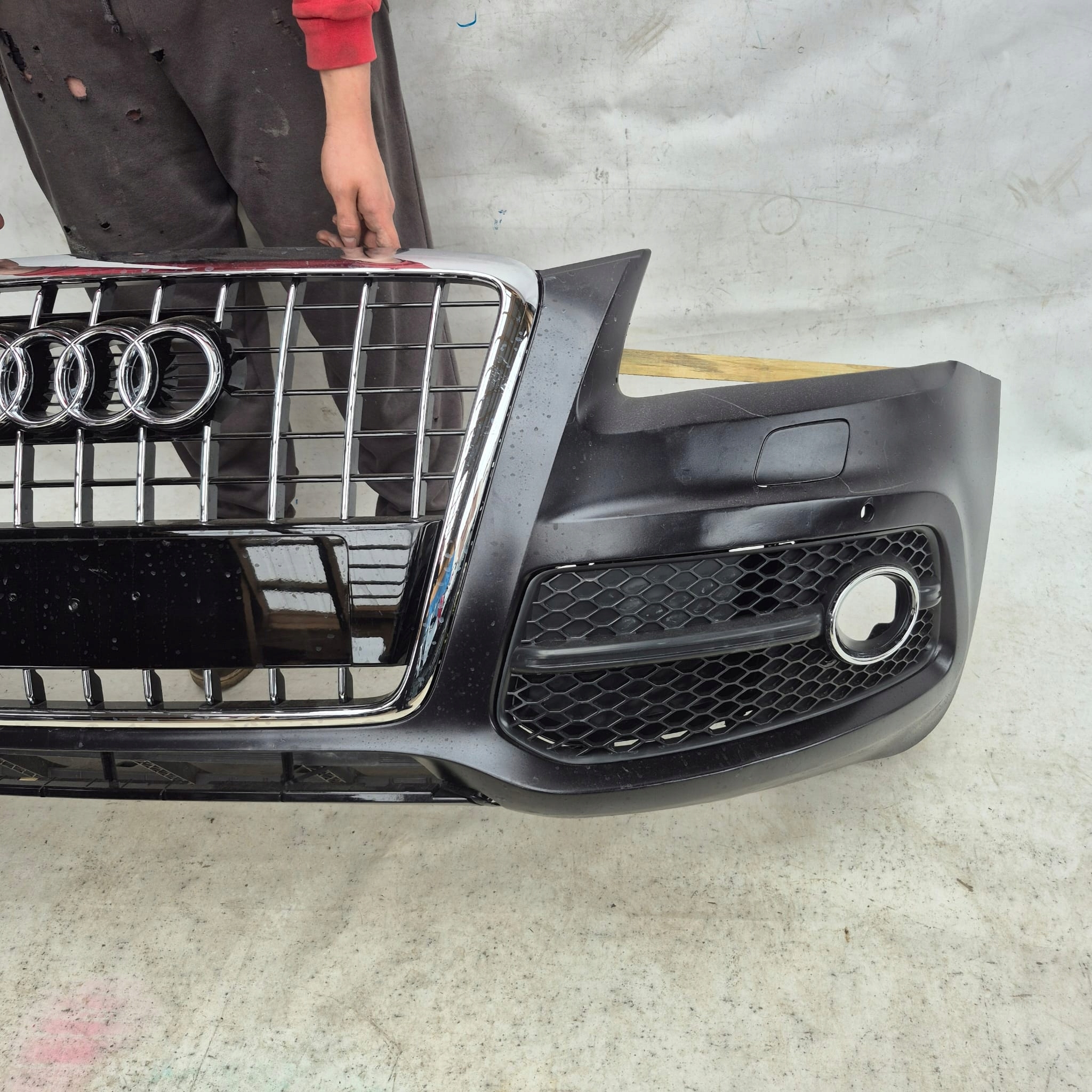 AUDI Q5 and 1 8R S-LINE 08-12 bumper front front washer PDC