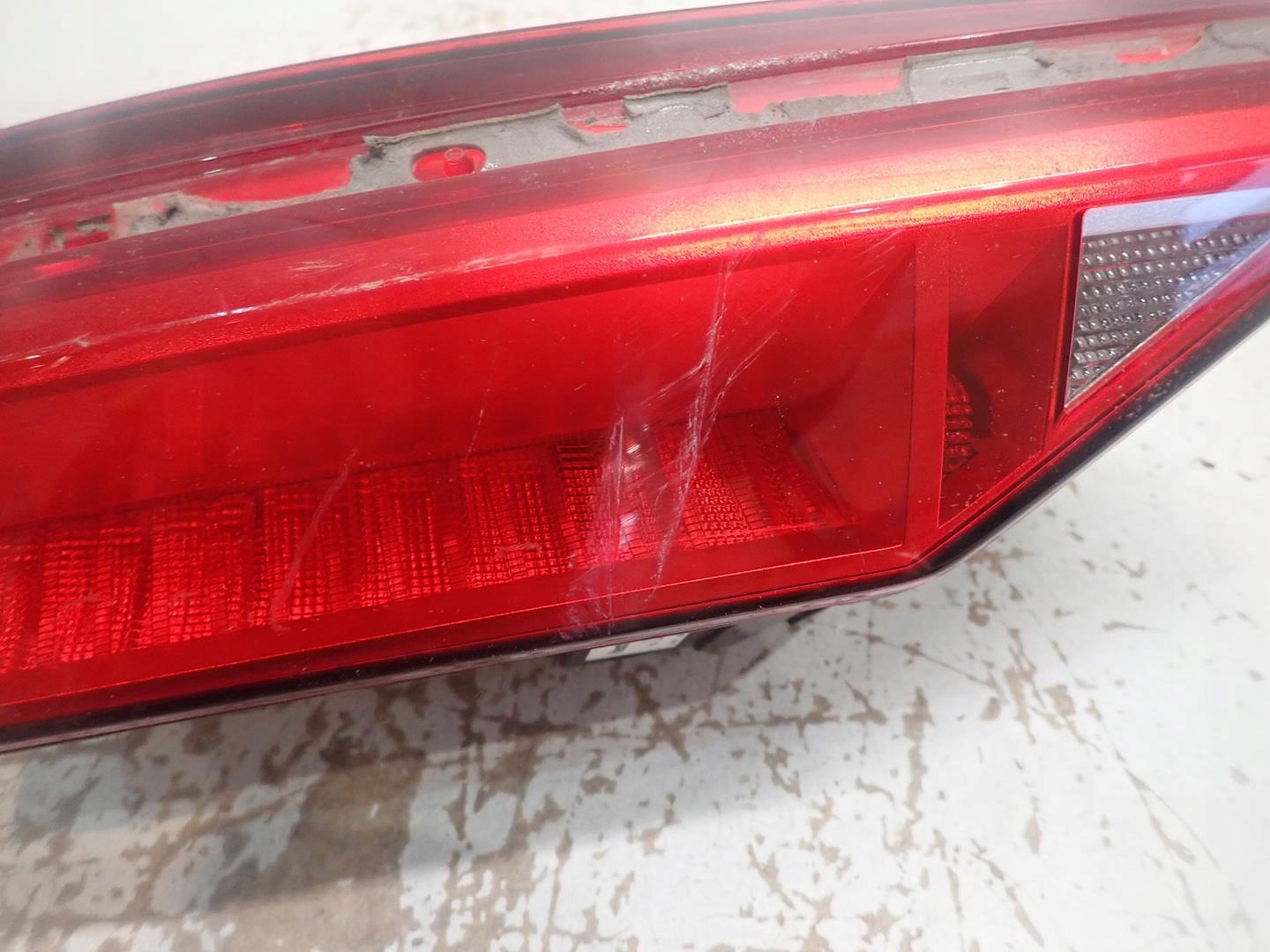 light rear part rear left AUDI A6 C8 2018- sedan 4K