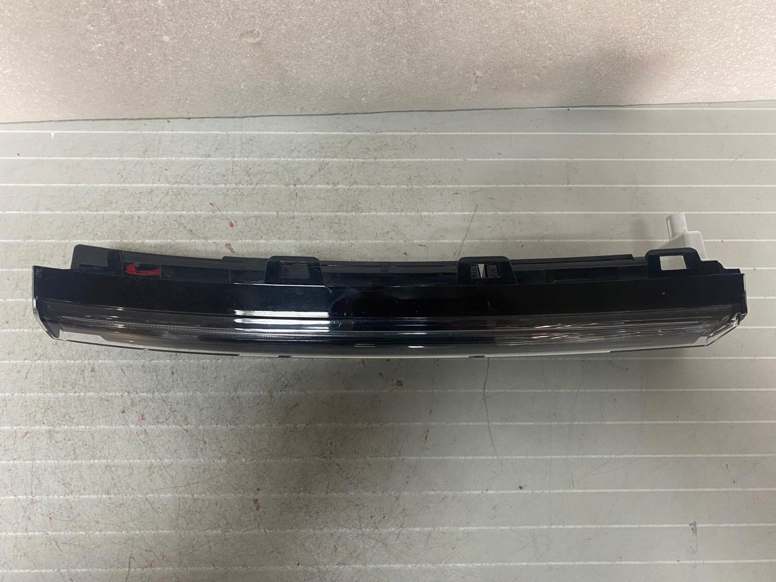 led решетки vw PASSAT B9 3J левая правая