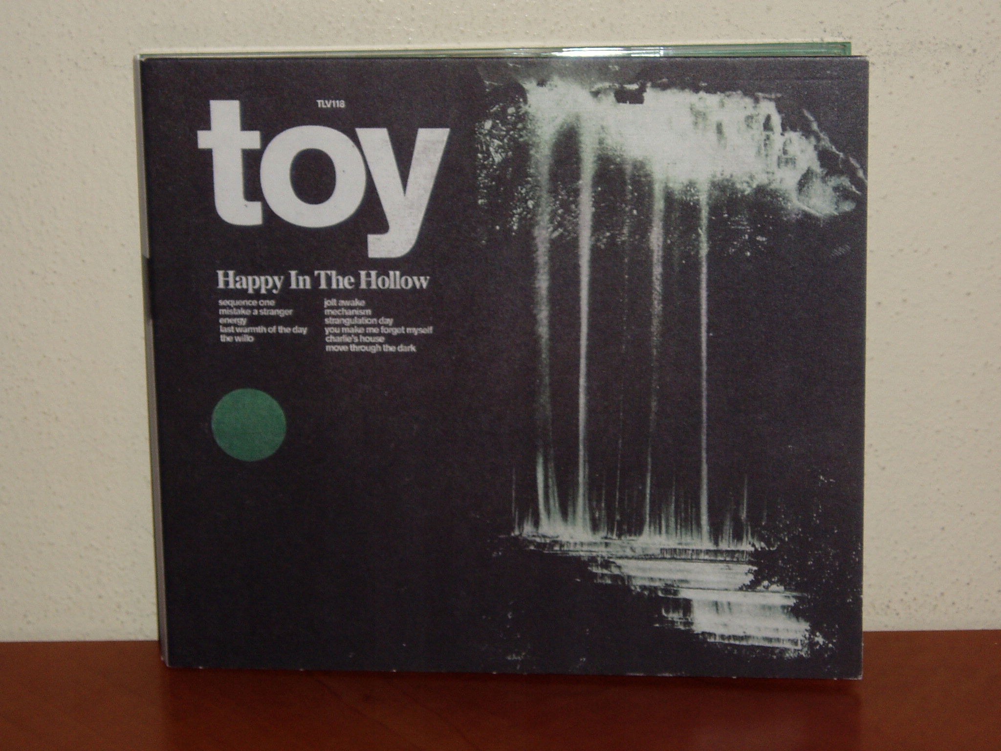 ハッピー・イン・ザ・ホロウ (HAPPY IN THE HOLLOW) [CD] Amazon.co.jp: HAPPY IN THE HOLLOW: ミュージック