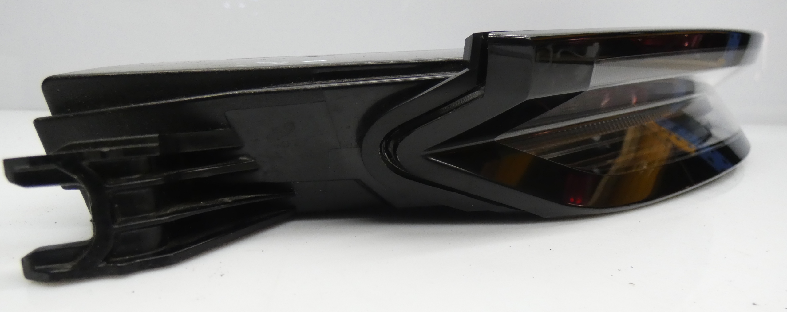 PORSCHE TAYCAN 9JA945095A light left rear part rear LED