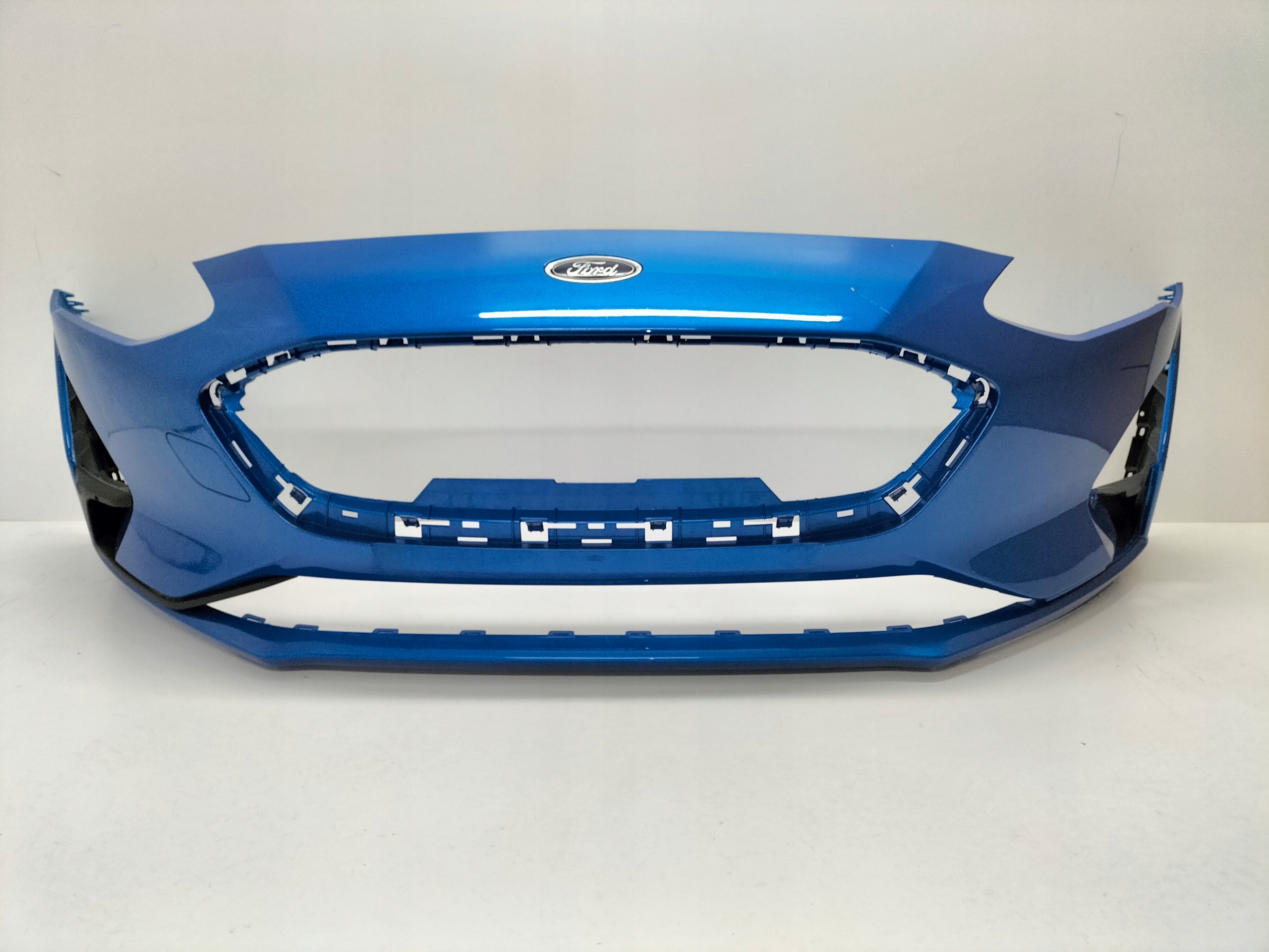 nárazník přední předek FORD FOCUS MK4 18