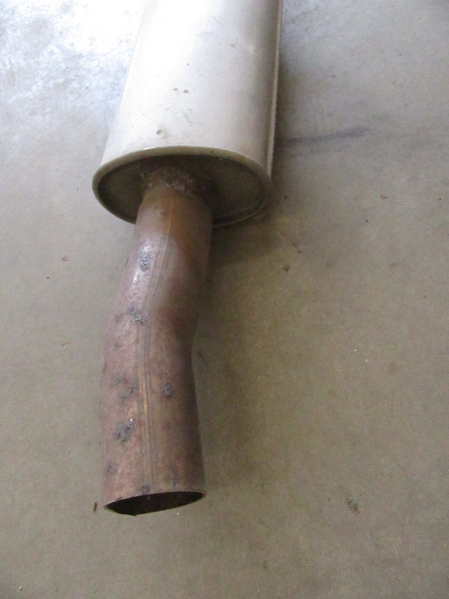 Tlumik mitte BMW 3 e90 e91 1.6 1.8 2.0 N43