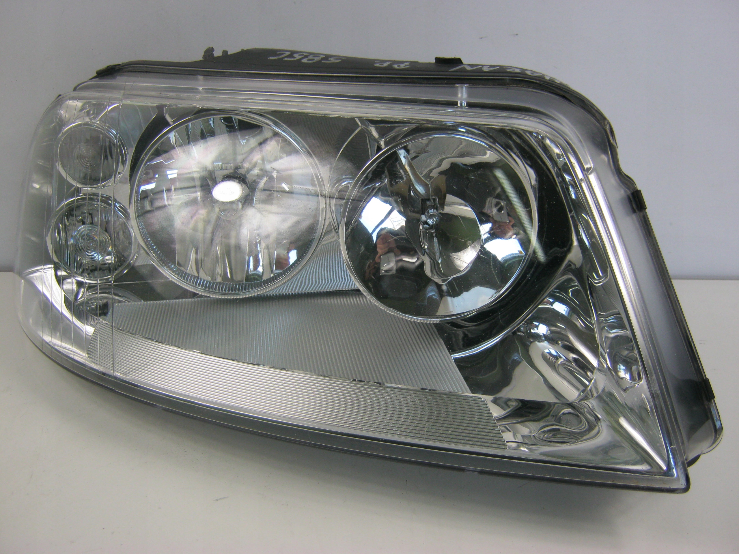light right front VW SHARAN II EUROPA