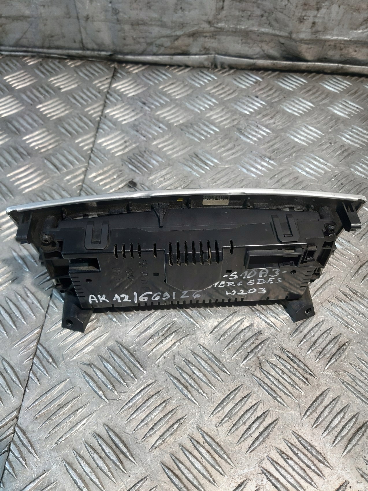 control panel air conditioning devices KLIMY A2038301785 MERCEDES C-KLASA W203