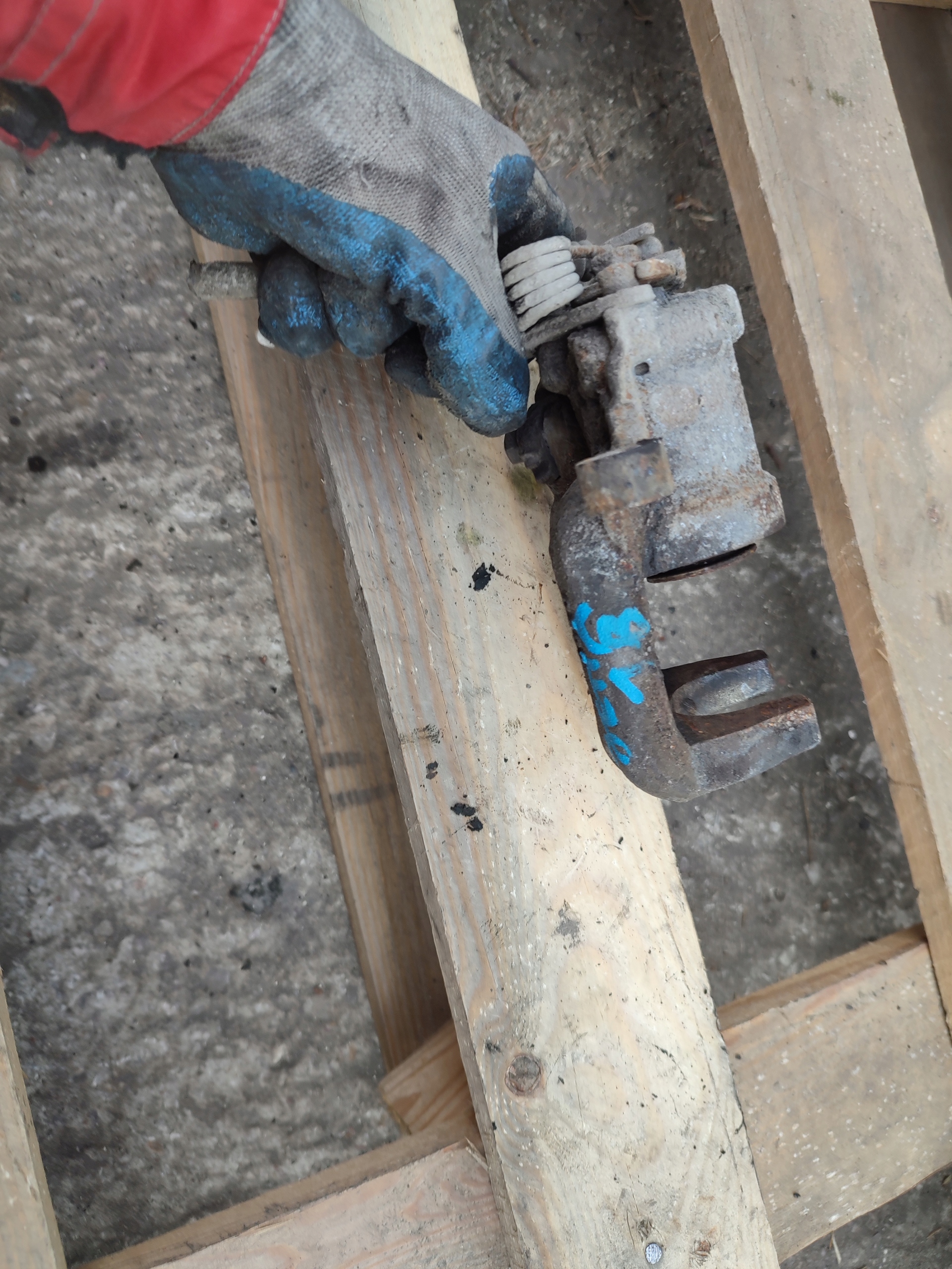 caliper brake right rear part rear Volkswagen Jetta VI
