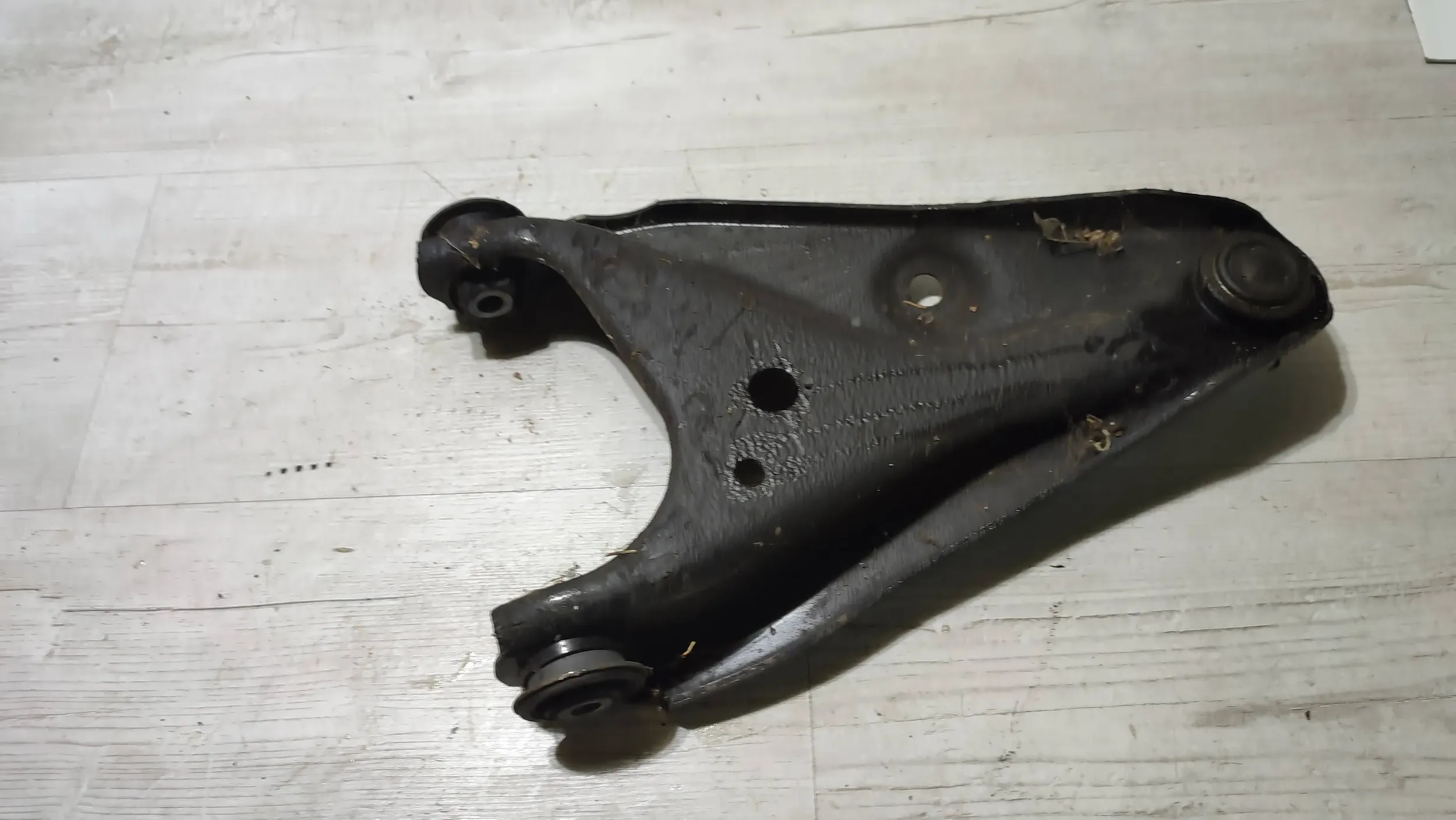 Dacia Logan II 2019r front side right arm