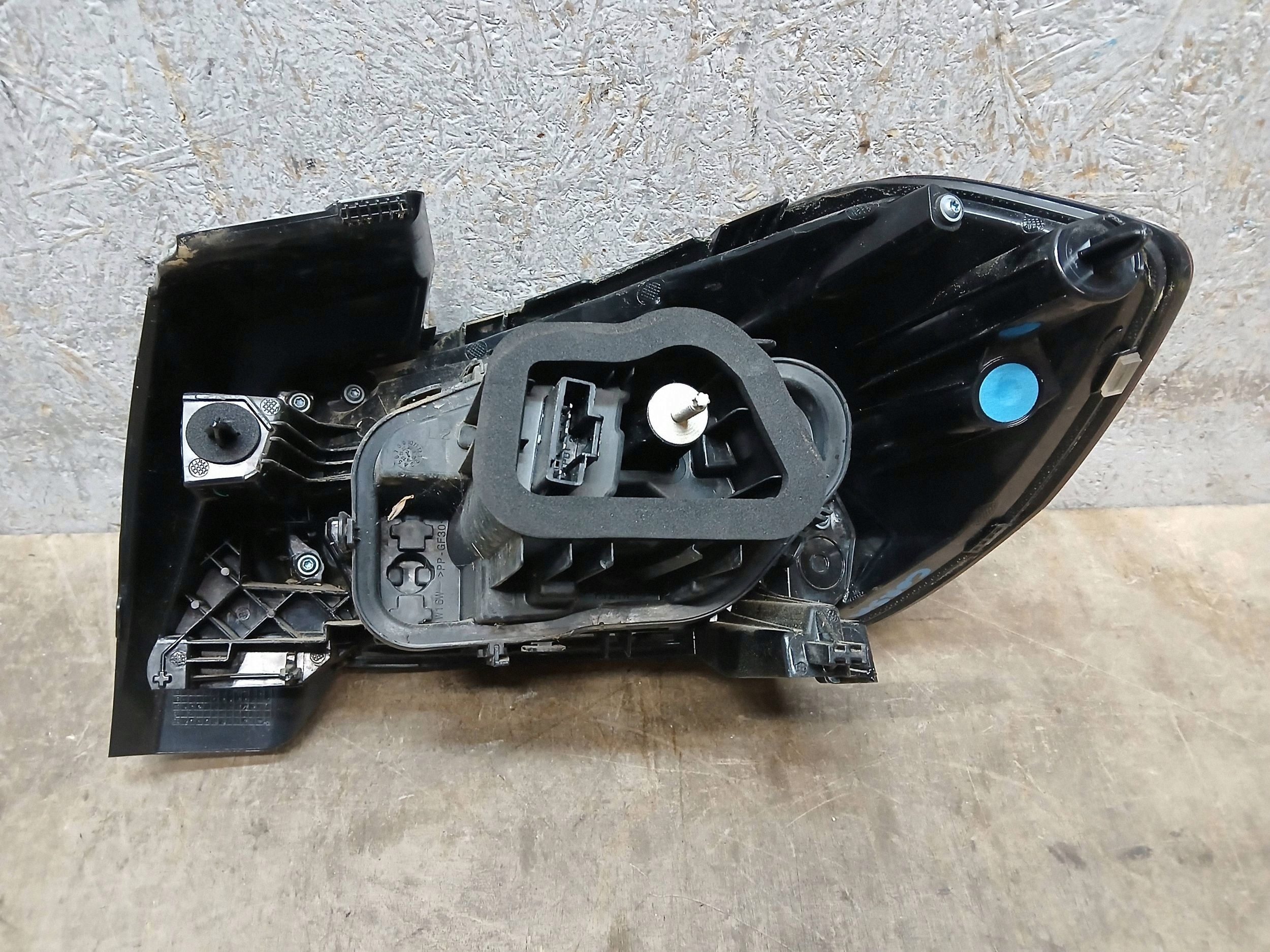 light rear part left OPEL CORSA F 9829317380
