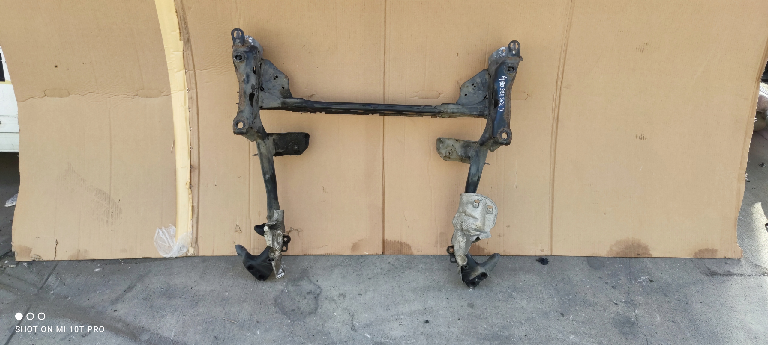 TRAWERS axle beam subframe front AUDI A8 D4 4H0399252