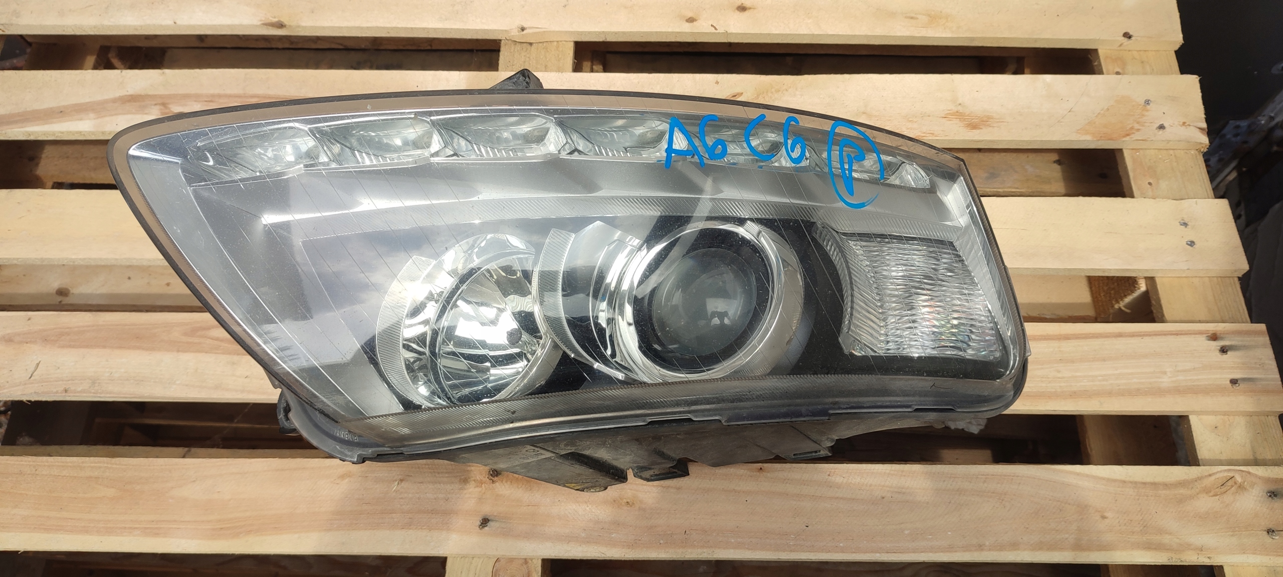 light front front right BI XENON LED AUDI A6 C6 4F0 LIFT 4F0941004CP