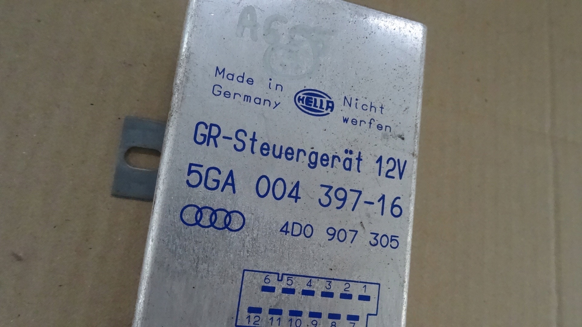 AUDI A6 C5 MODUŁ STEROWNIK TEMPOMATU 5GA00439716 Producent części Audi OE