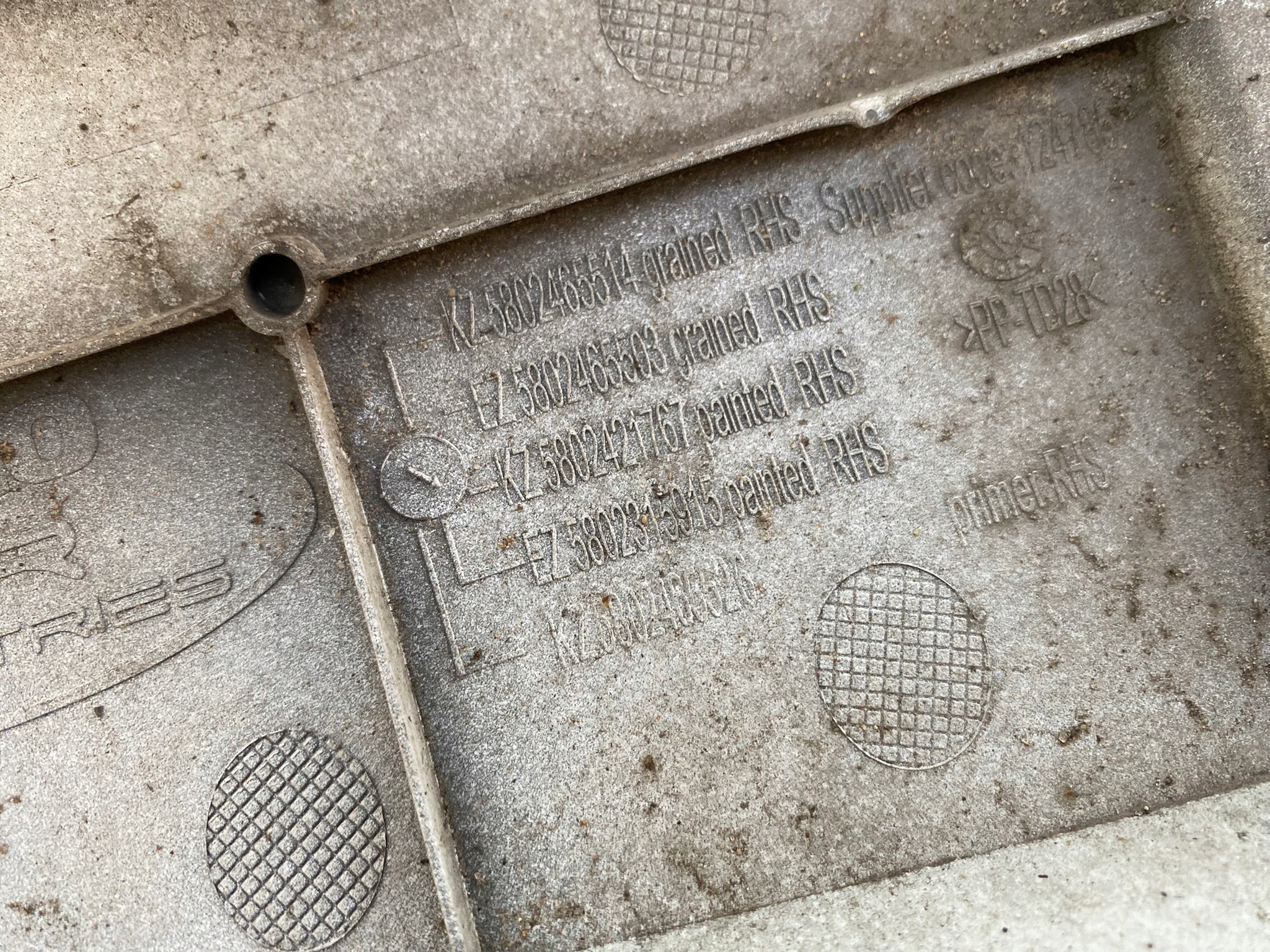 IVECO S-WAY STOPIEN lower left cover sump 5802465520