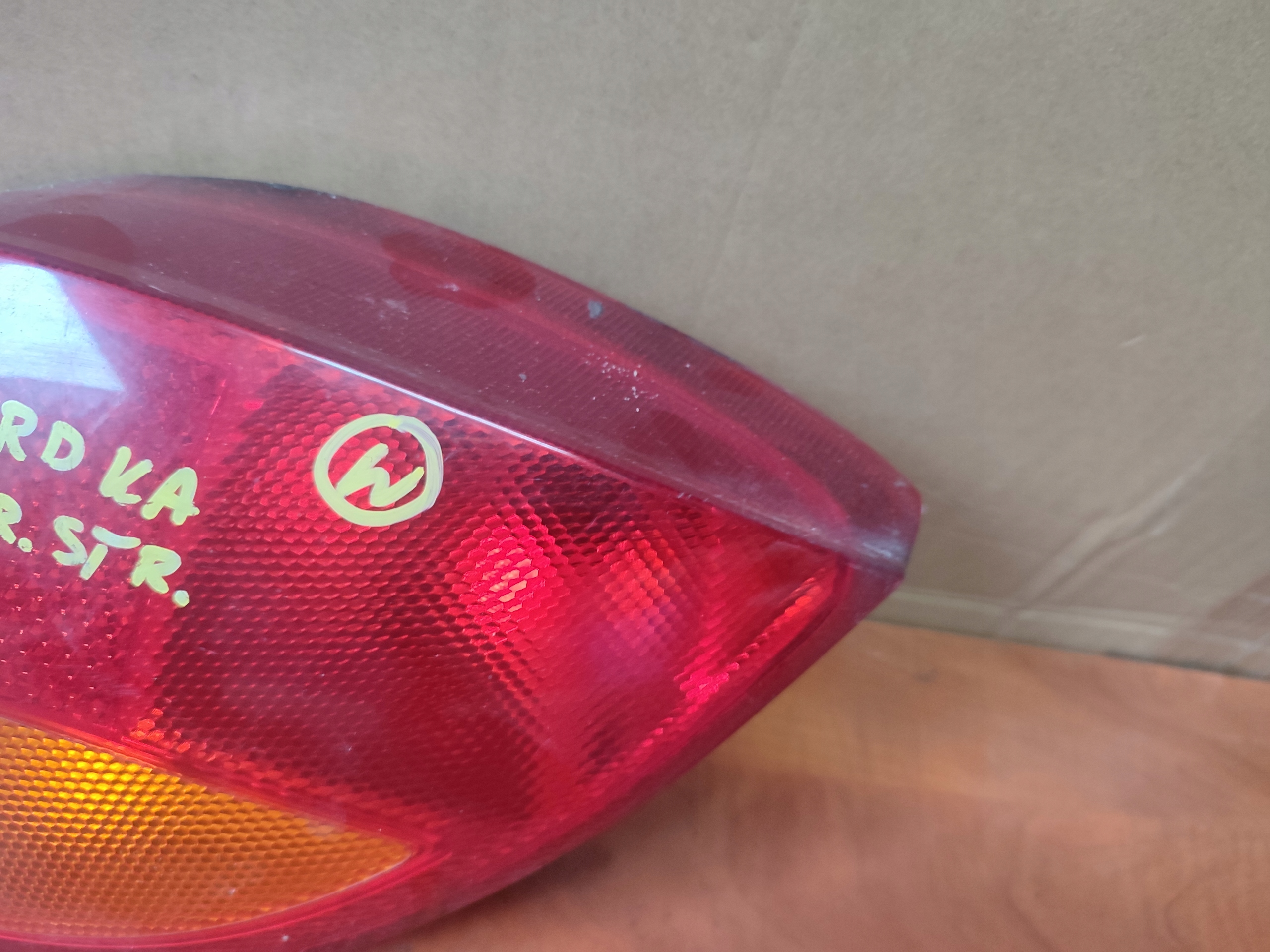 light right rear part right rear Ford KA and