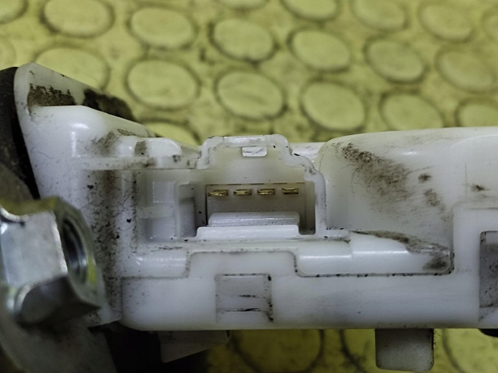 SUBARU FORESTER 2 lock bonnet boot
