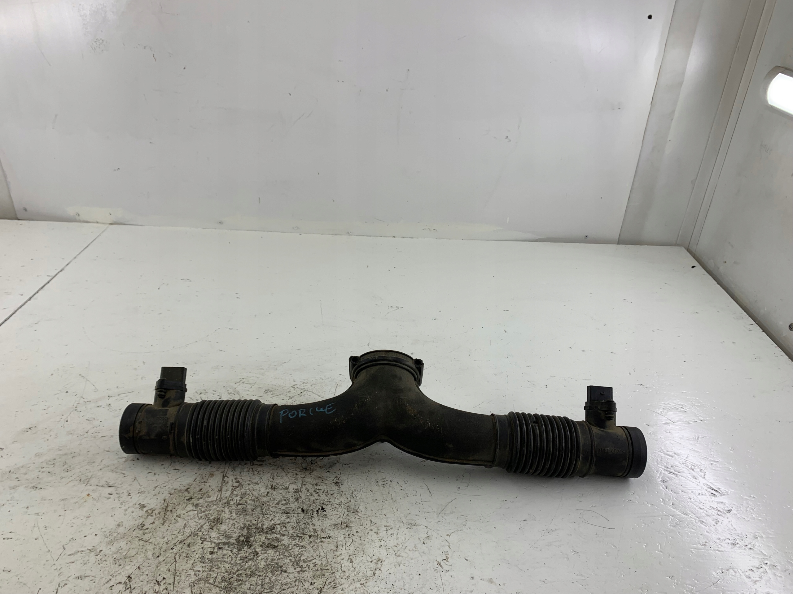PORSCHE CAYENNE S and 4.5 V8 pipe air hose + flow meter X2