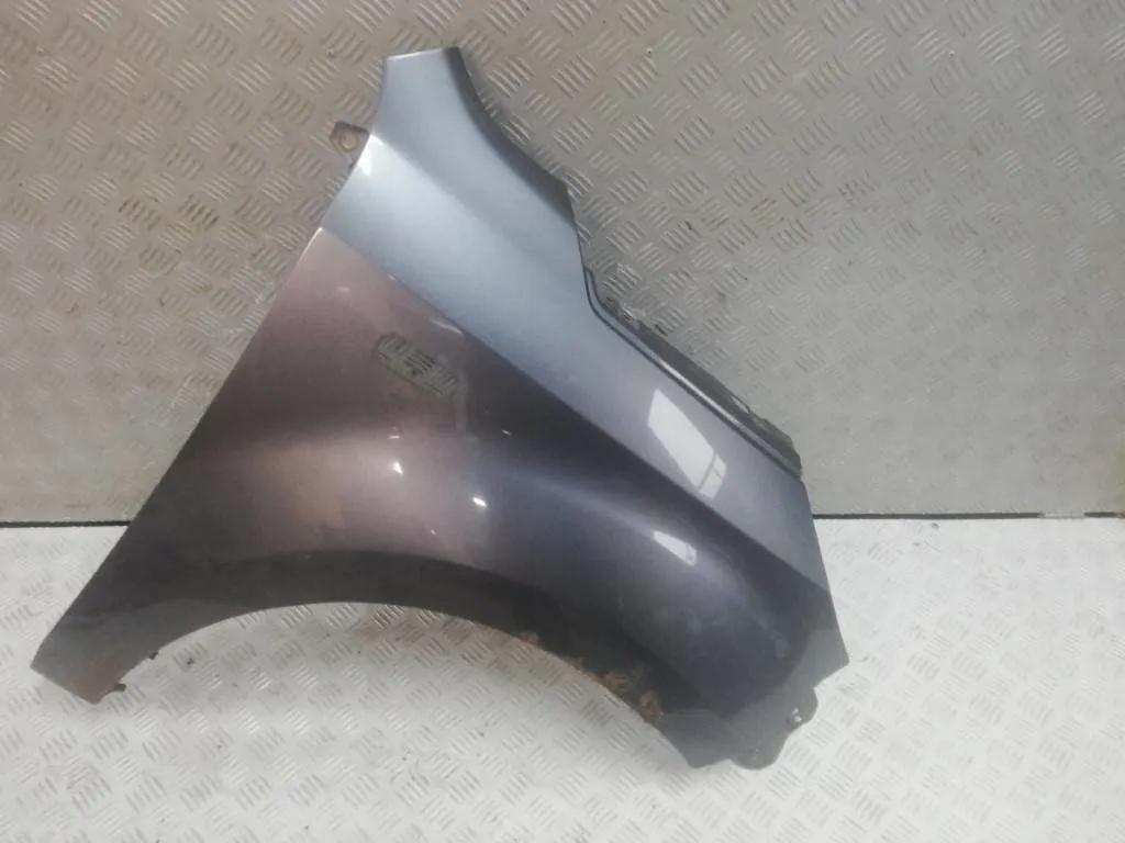 DAIHATSU TERIOS II BŁOTNIK PRAWY PRZÓD PRZEDNI