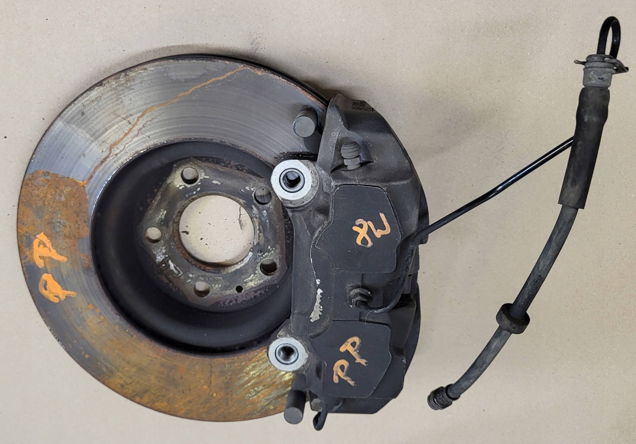 caliper brake front right disc AUDI A4 B9 8W A5 F5 OE 320mm
