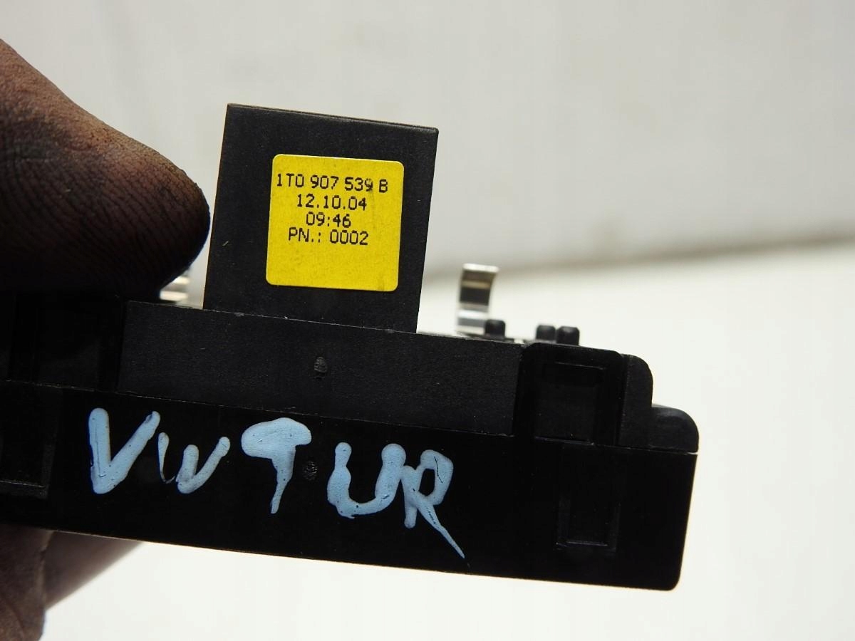 CZUJNIK NASŁONECZNIENIA VOLKSWAGEN TOURAN I 1T0907539B Producent części Volkswagen OE