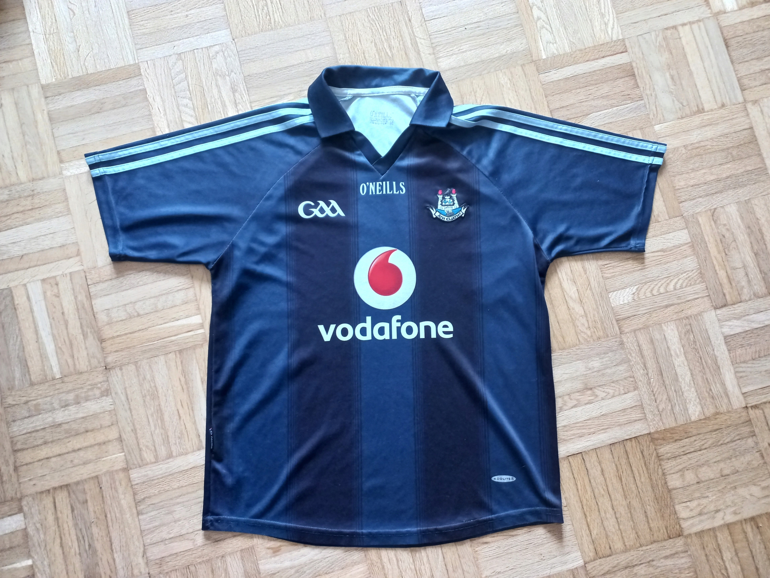 2010-11 DUBLIN (ÁTH CLIATH) O'Neills Vodafone rozm. M Marka inna