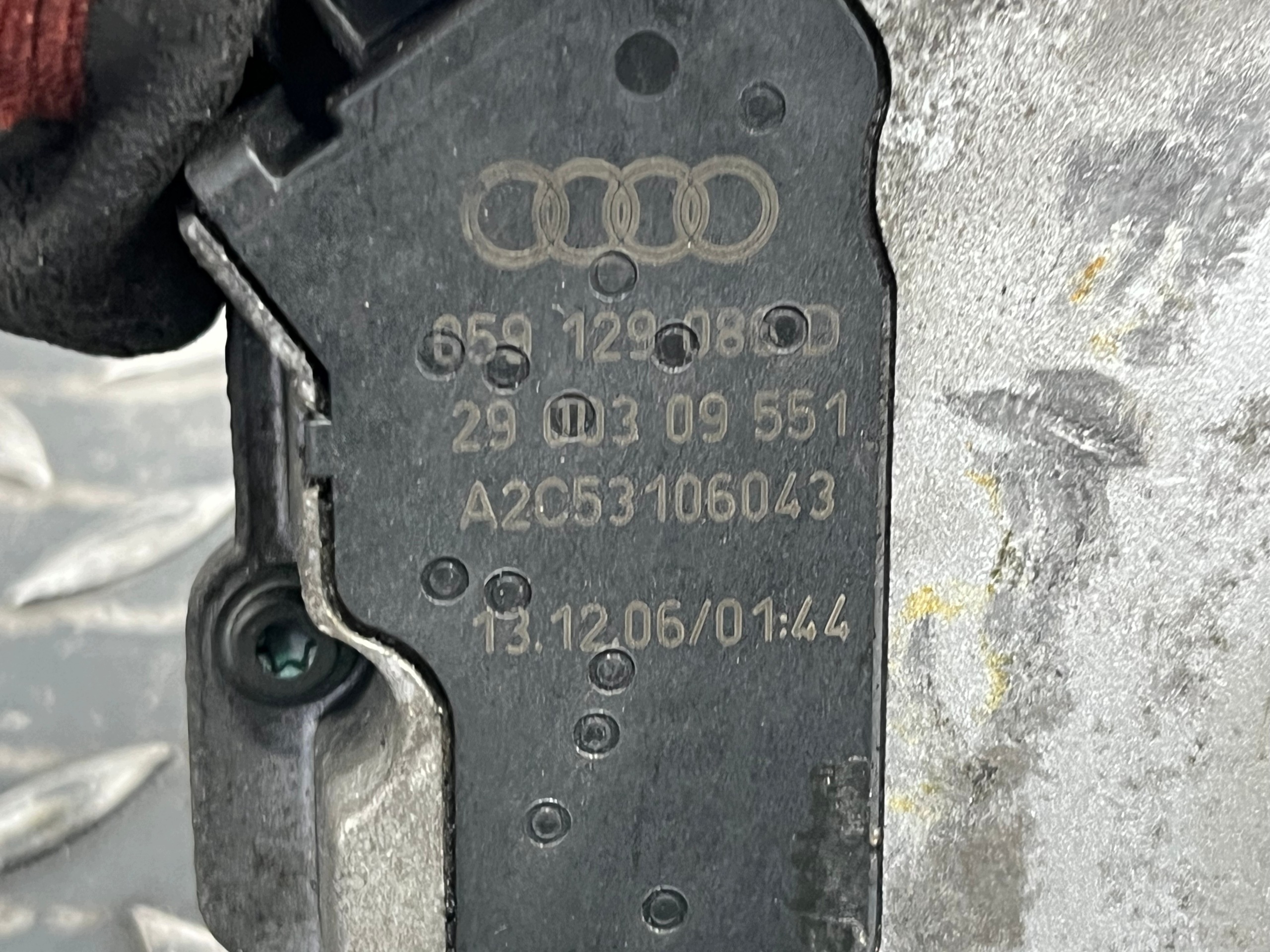 regler KLAPEK des abgaskrümmers VOLKSWAGEN PHAETON 059129080D