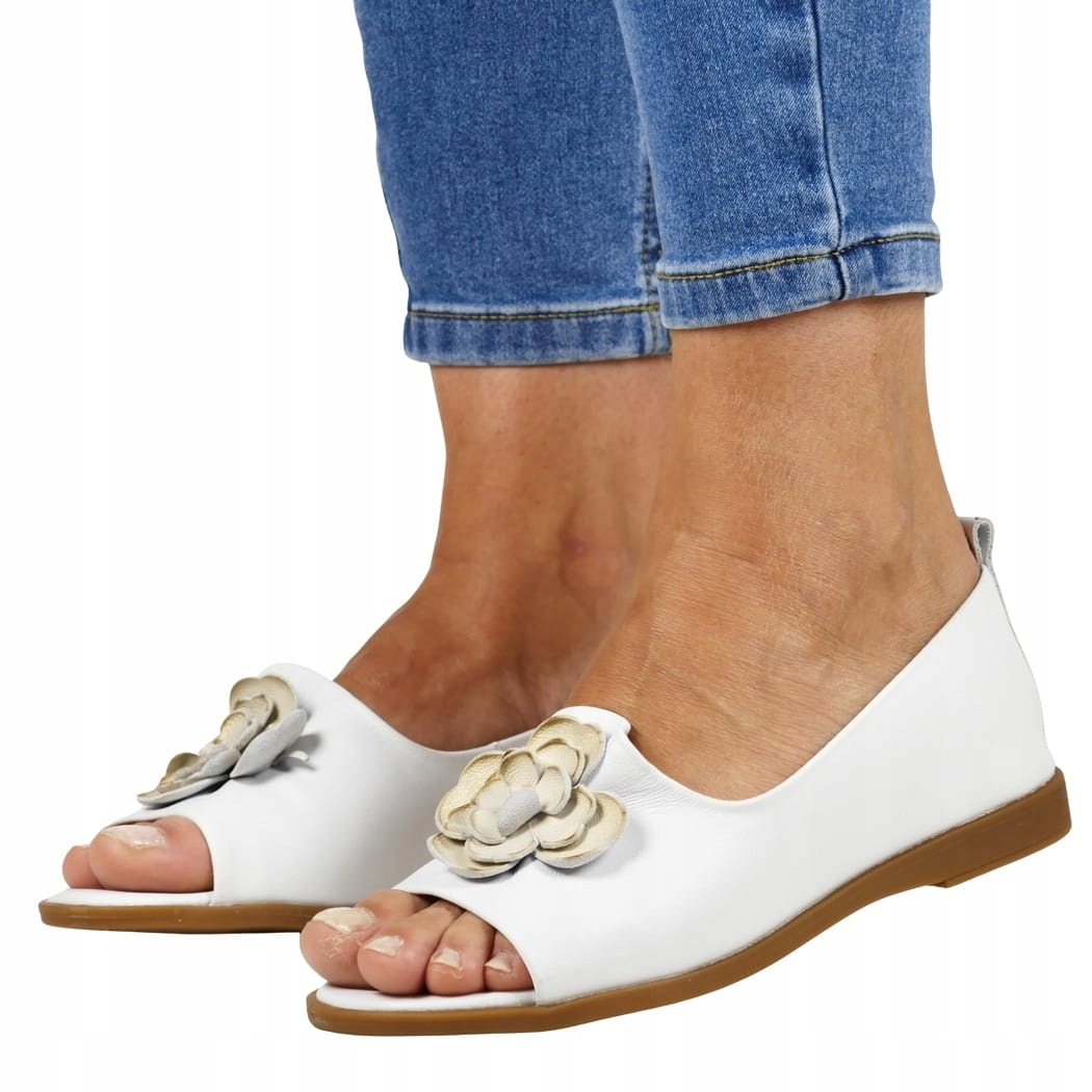 Dámské Kožené Boty S Odhalenými Prsty A Ozdobným Květem, Bílé, Velikost 36