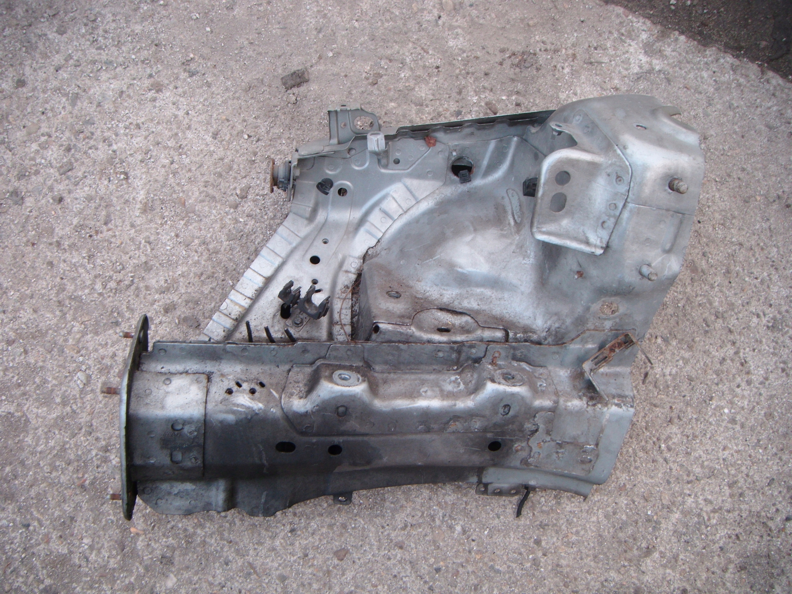 FORD MONDEO MK4 07- PODŁUŻNICA RAMA FARTUCH ĆWIARTKA - PRAWA PRZEDNIA