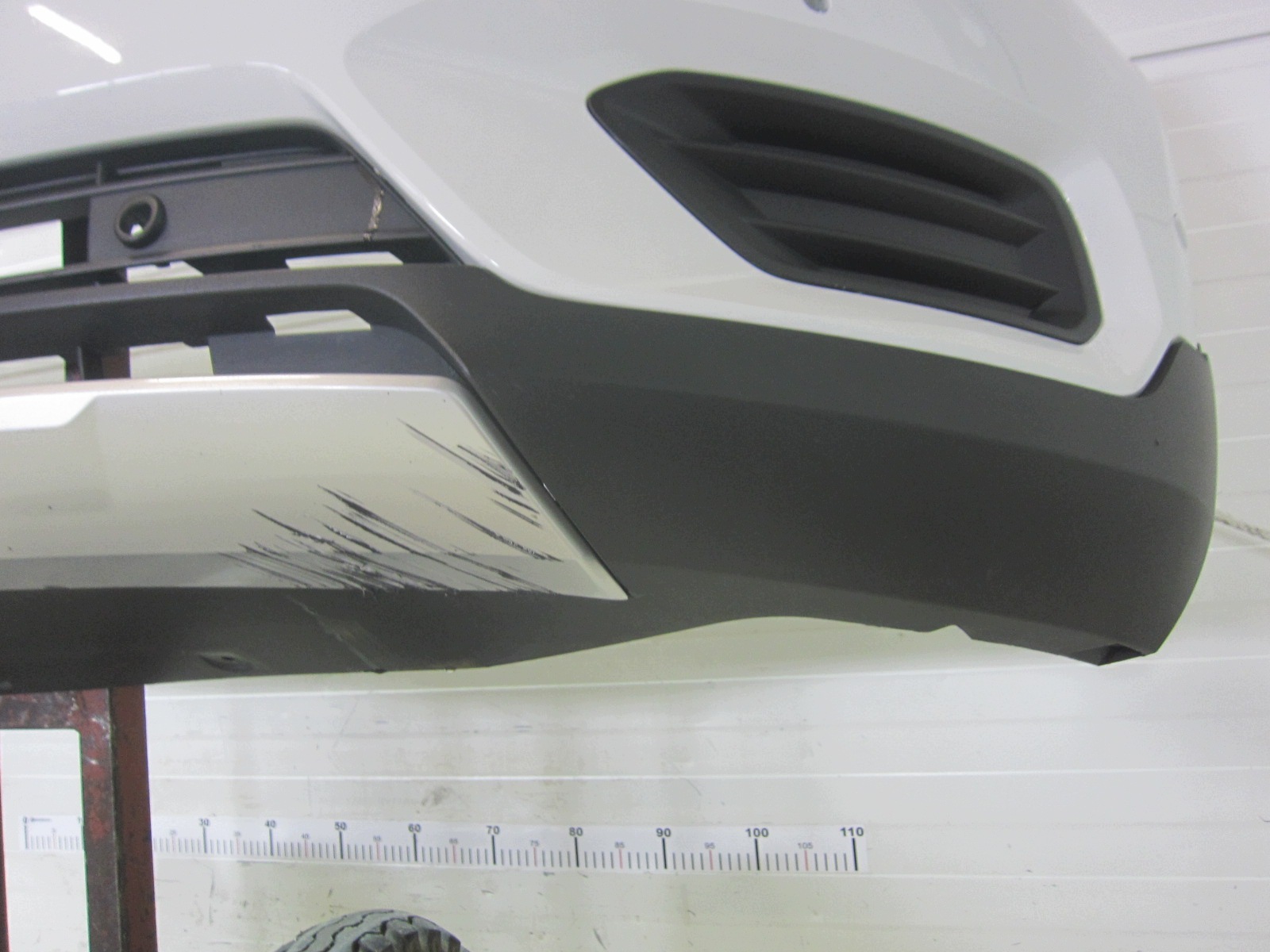 VOLVO XC40 XC 40 bumper 6PDC front front complete colour BIALY 614 #614