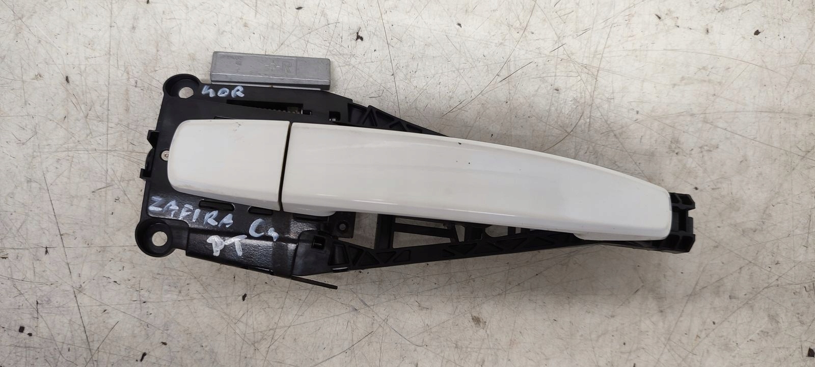 handle rear part rear right Opel Zafira C 40R