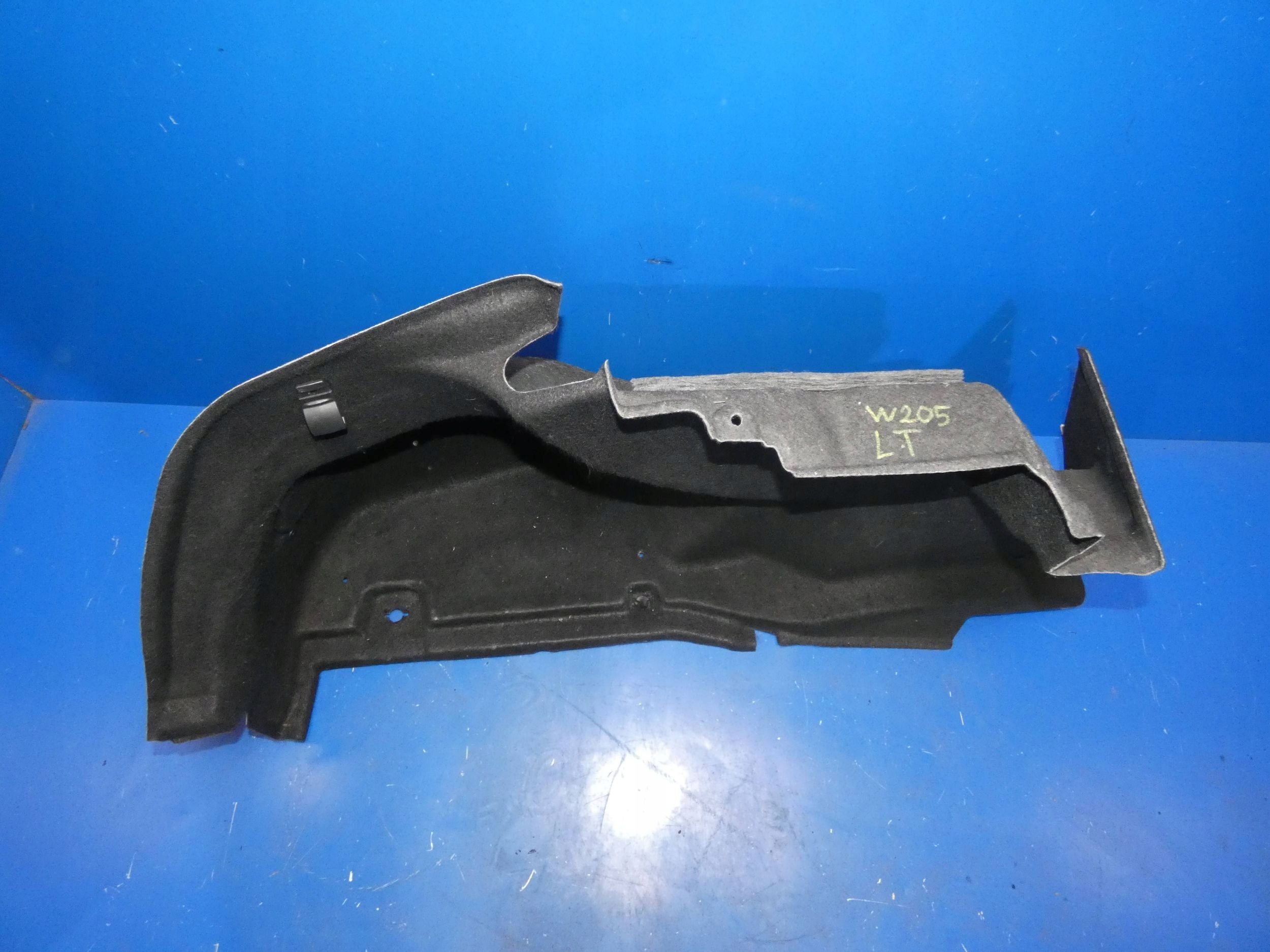 MERCEDES C KLASA W205 SEDNA side upholstery boot left rear part