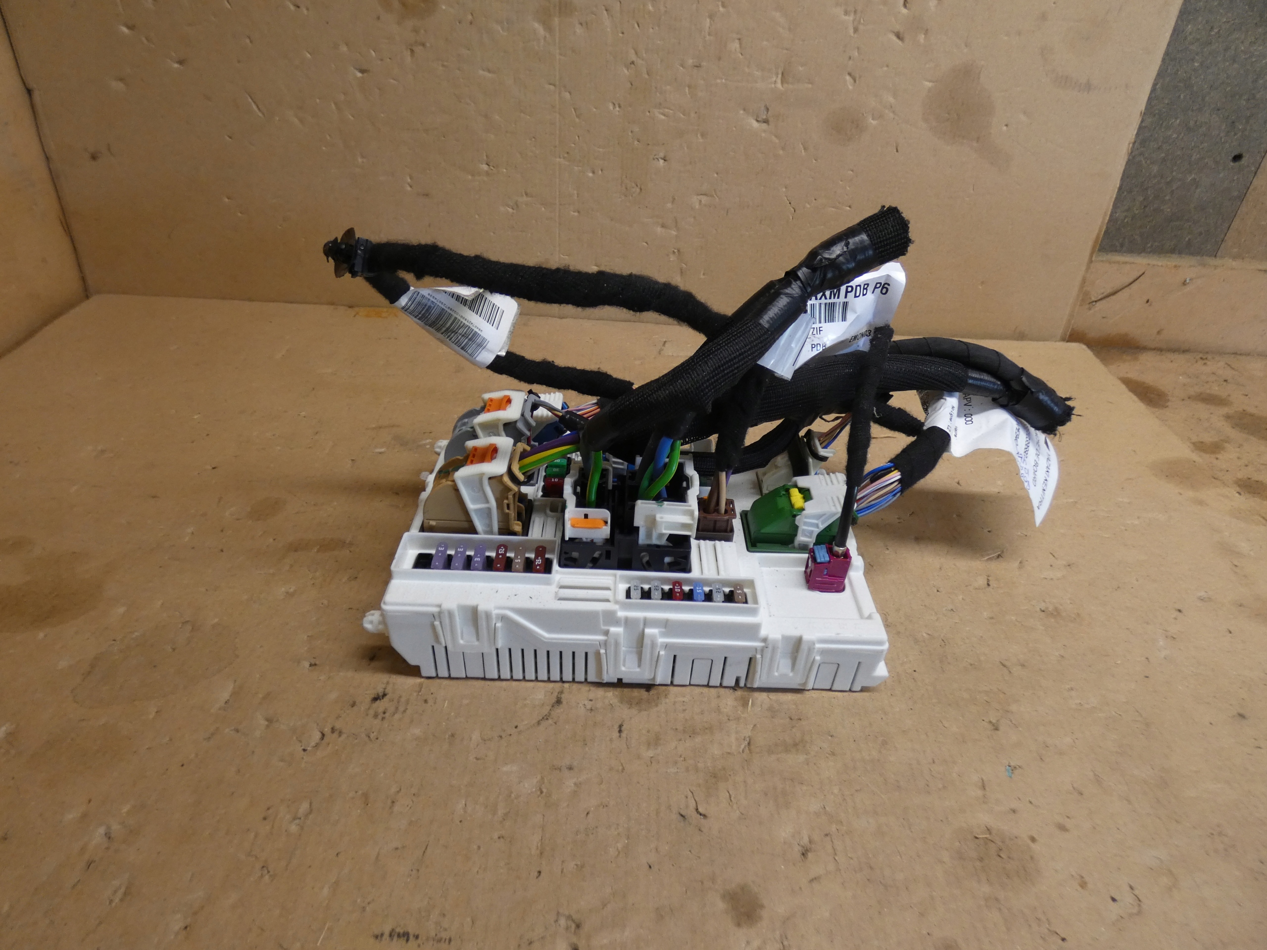 Peugeot 3008 III 2024 control unit / comfort control unit