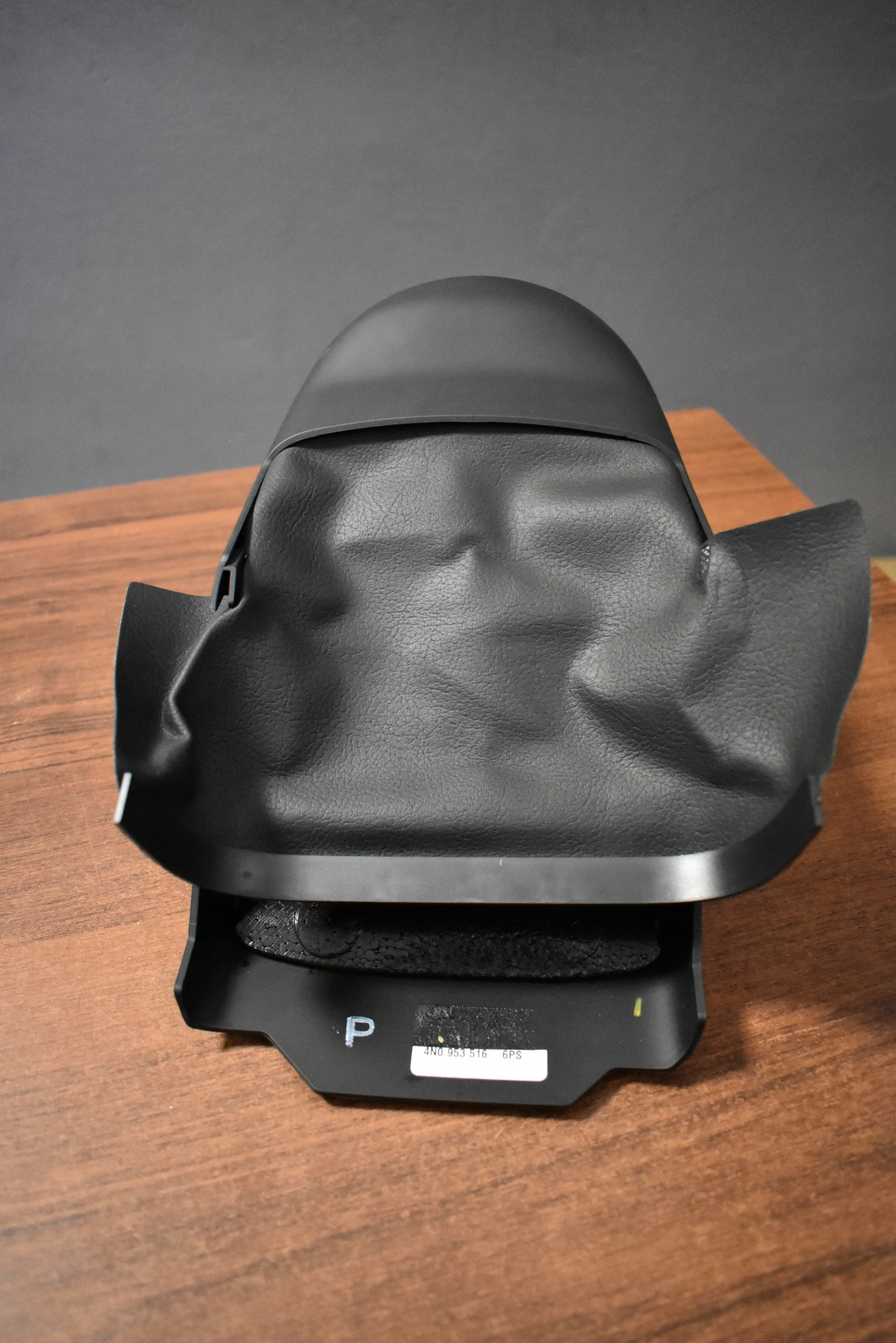 IDEALNA BLENDE ABDECKUNG DER LENKSÄULE DES LENKRADS AUDI A8 D5 1