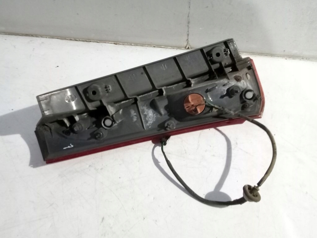 Kia Ceed and 1 kombi light right rear part rear upper