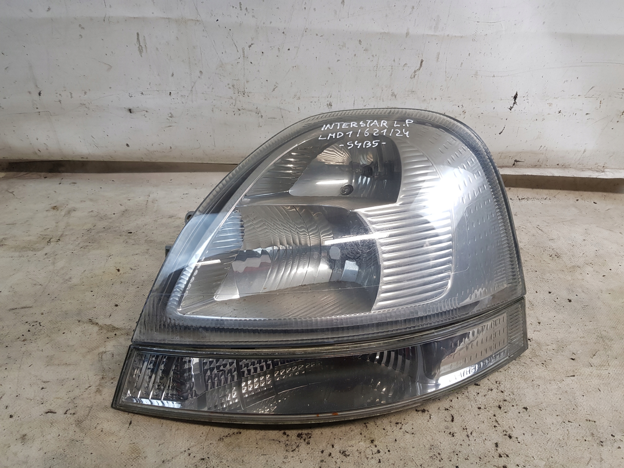 light left front INTERSTAR 8200163516E + indicator