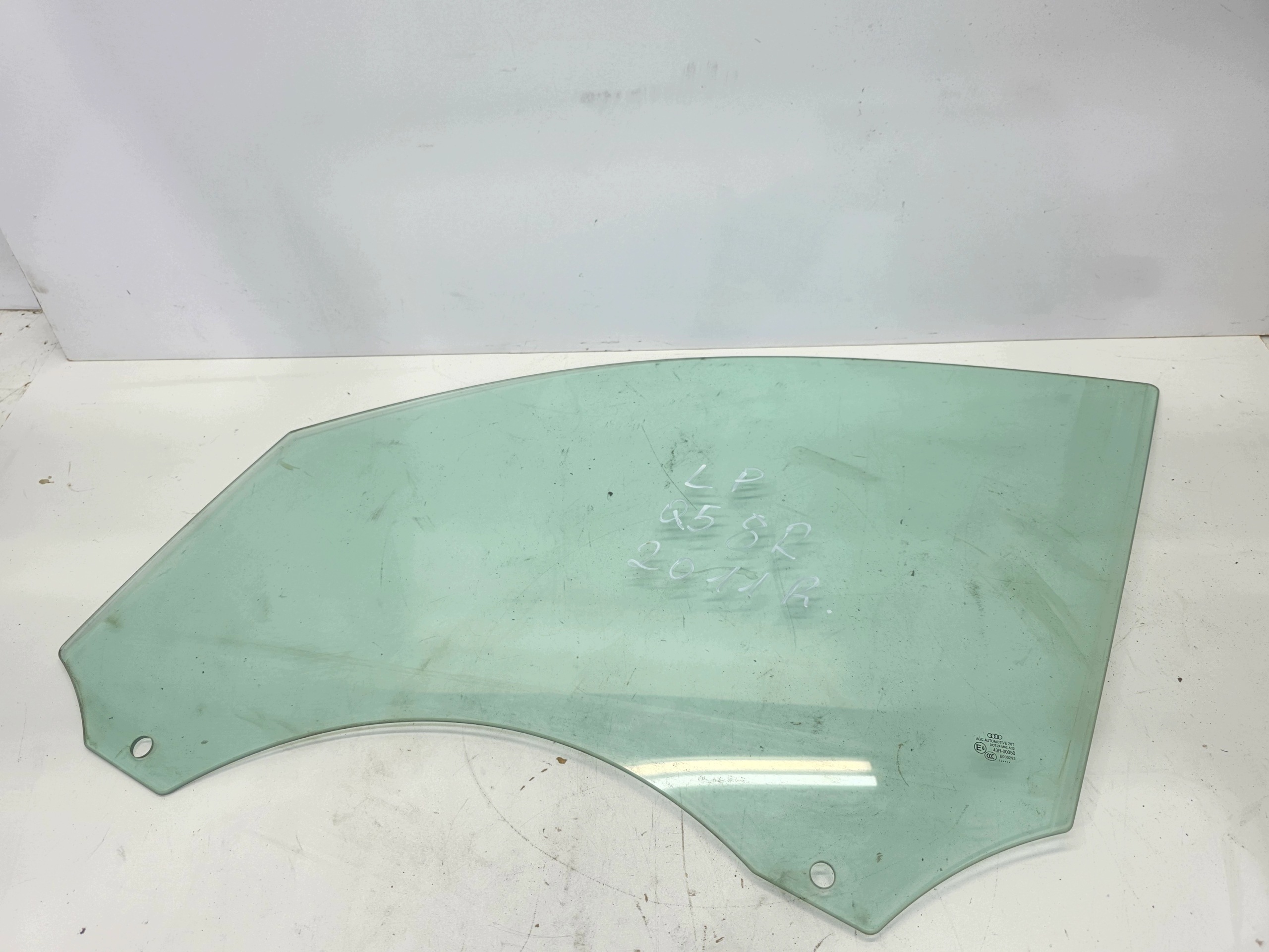 window side door left front AUDI Q5 8R 2011 ROK 8R0845201