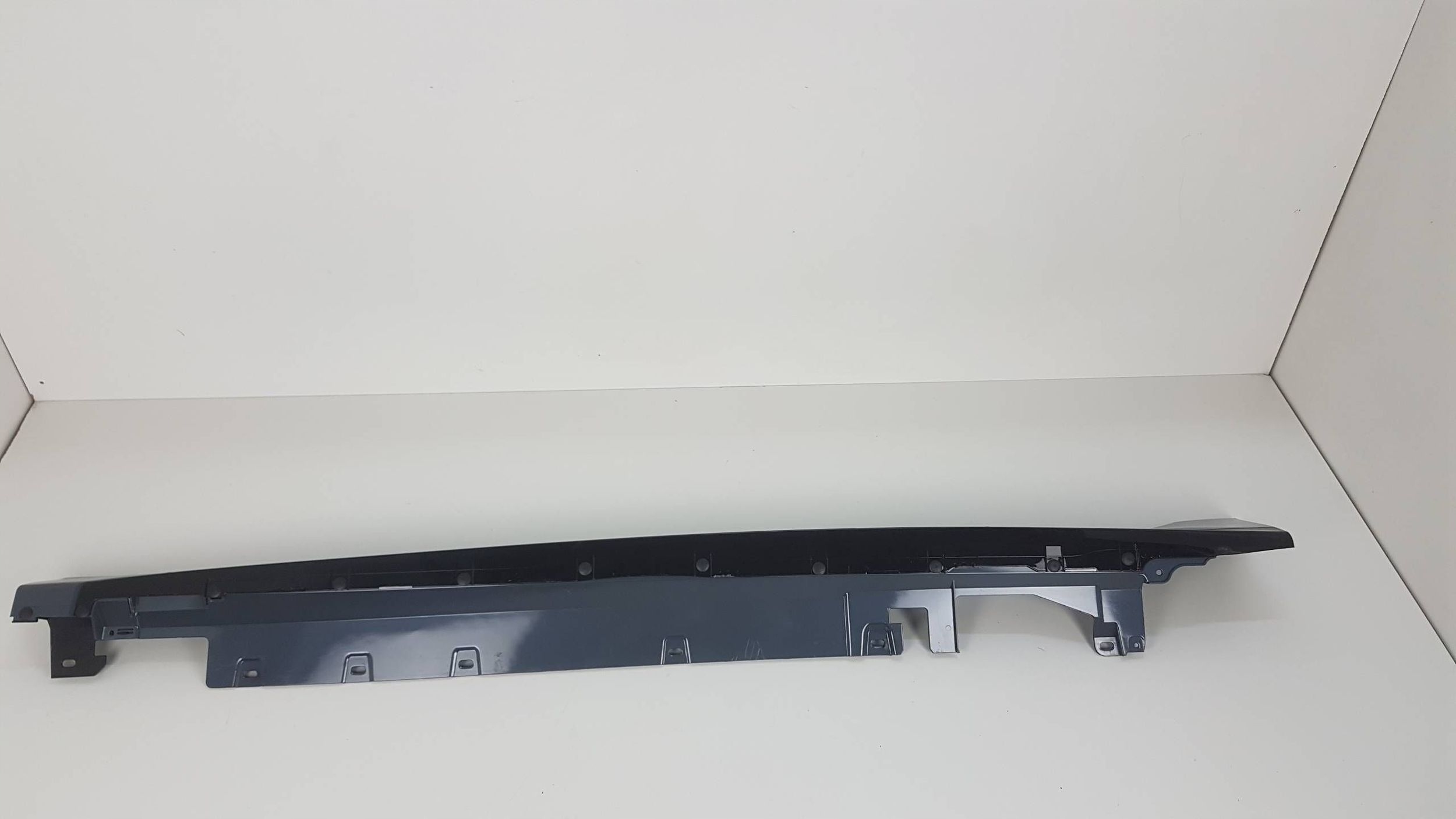 BMW 1 f40 moulding threshold left 8072573 M pakiet
