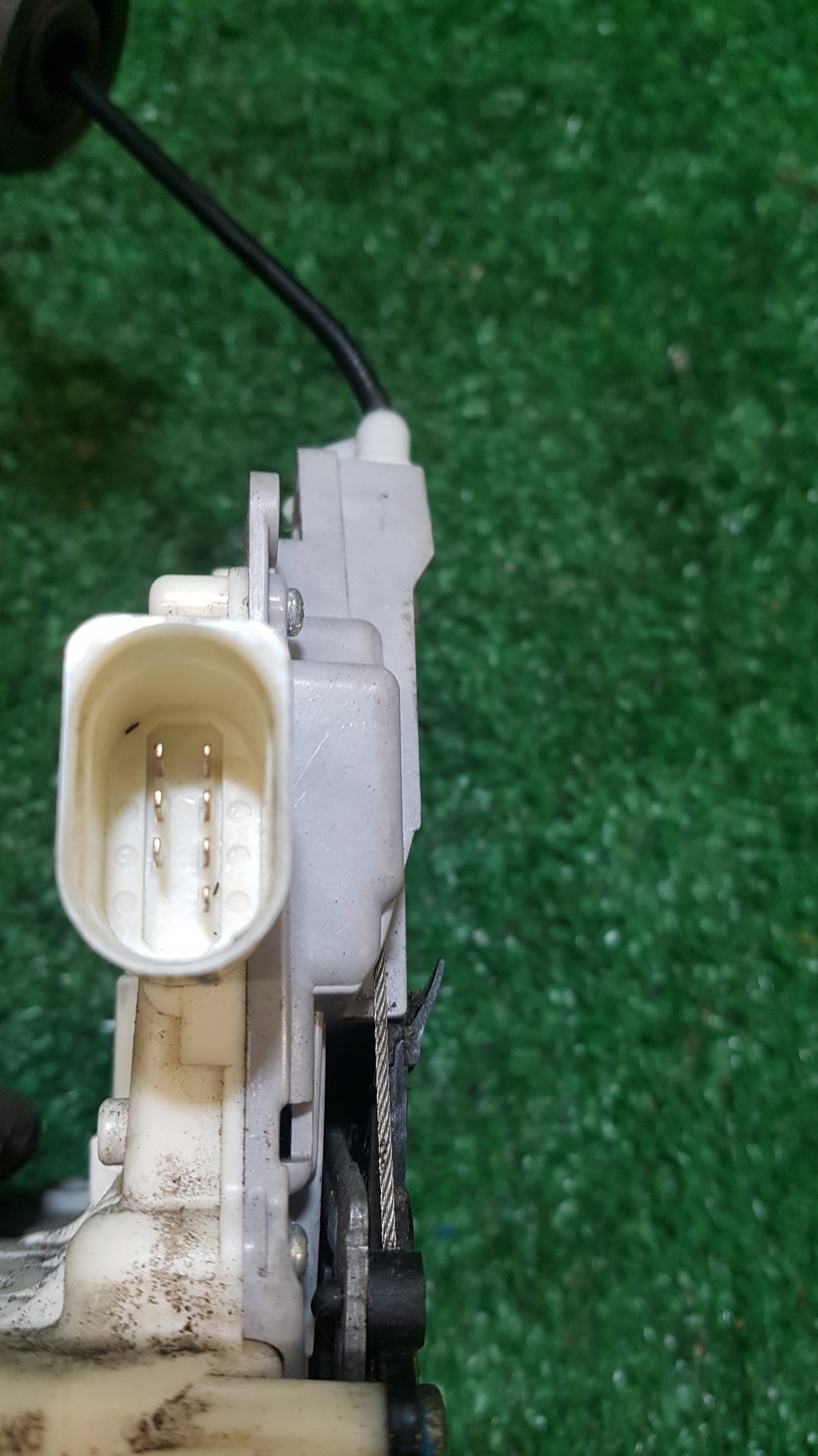 lock door right rear part rear AUDI A6-C6 4F0839016