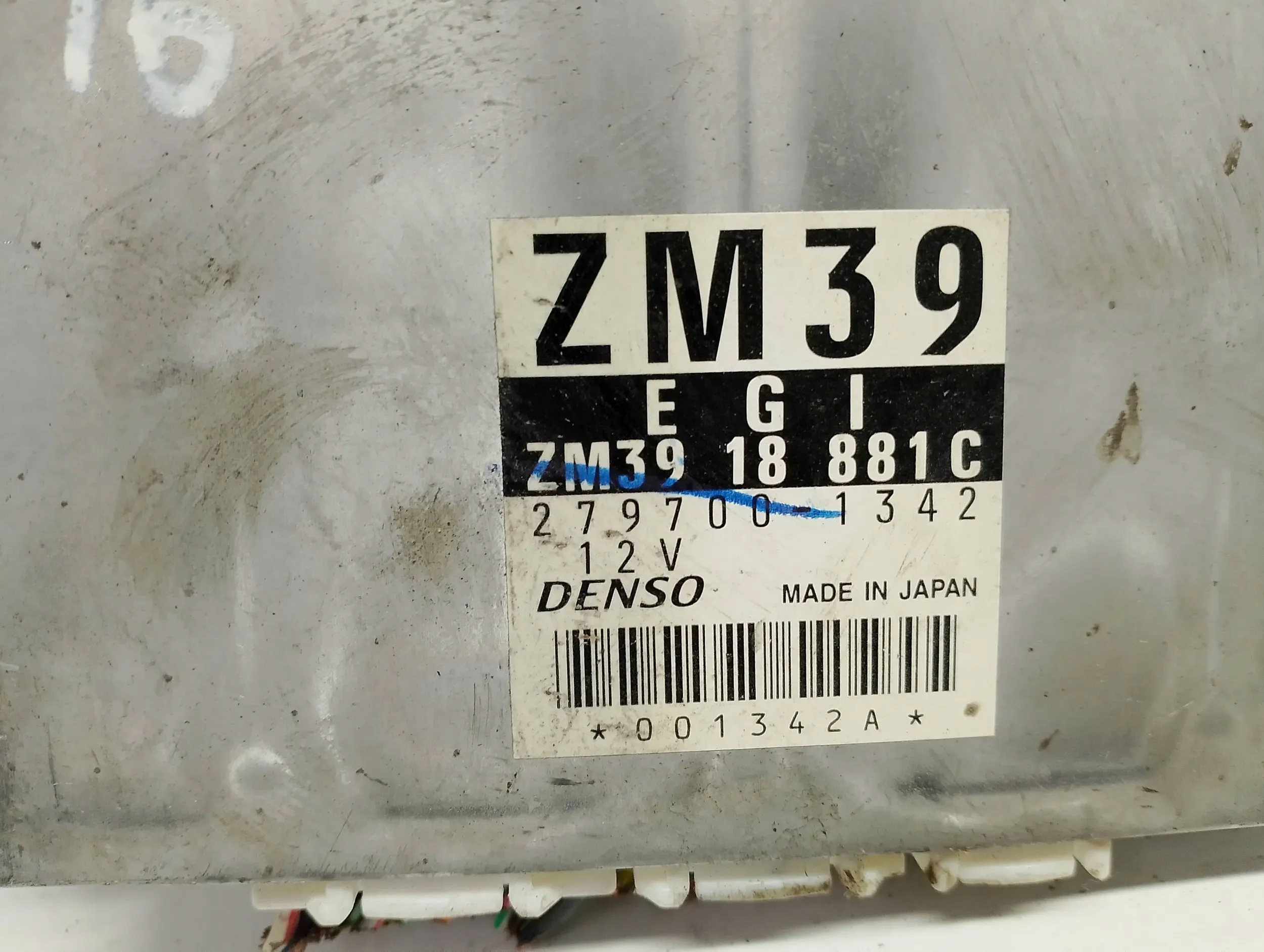 control unit computer of the engine MAZDA 323 F 1.6B 2797001342