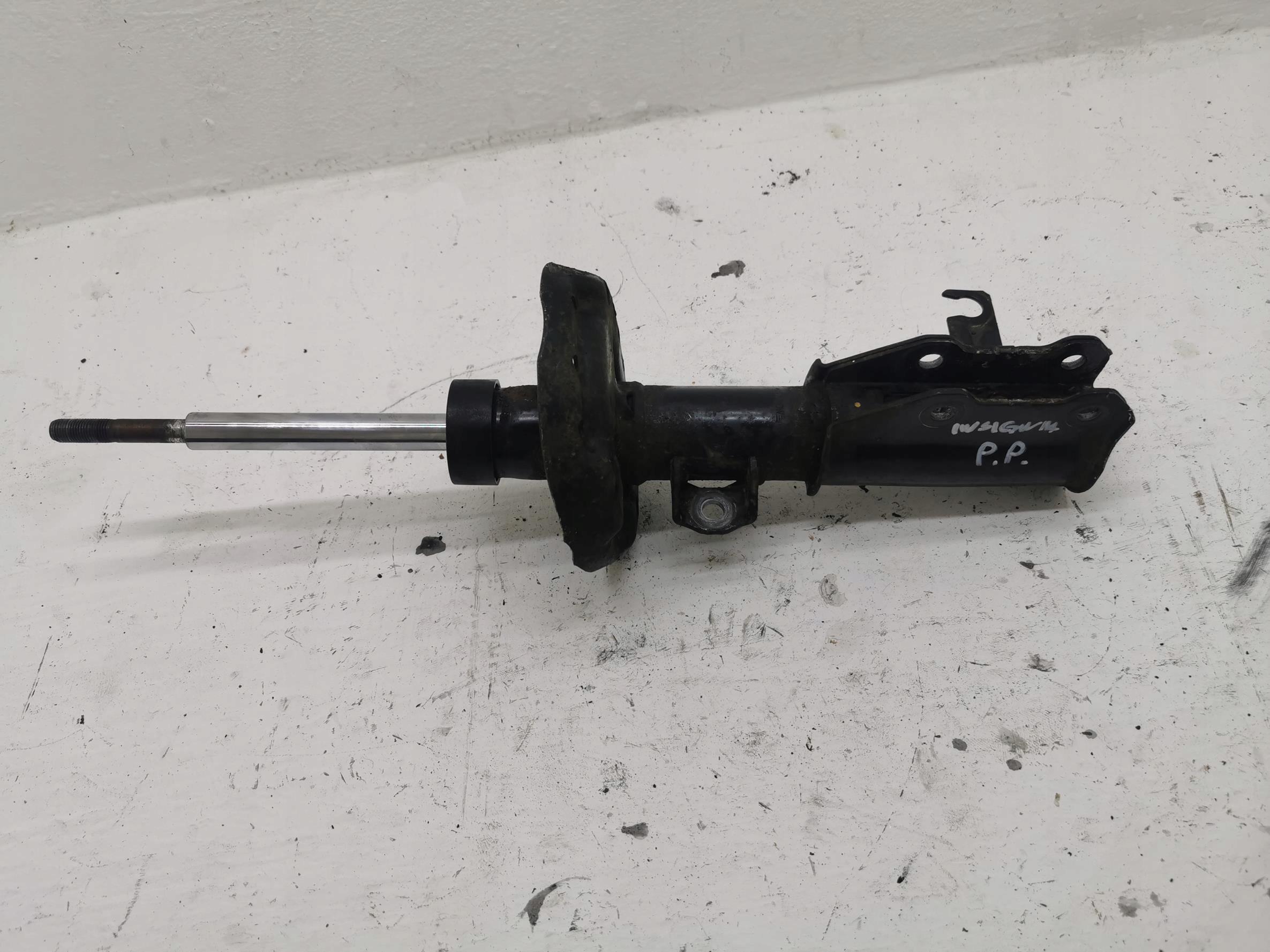 shock absorber right front OPEL INSIGNIA A 22830759