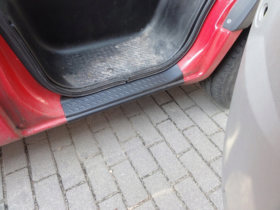 RENAULT MASTER 1997-2010 NAKŁADKI LISTWY PROGOWE Numer katalogowy części P-0013