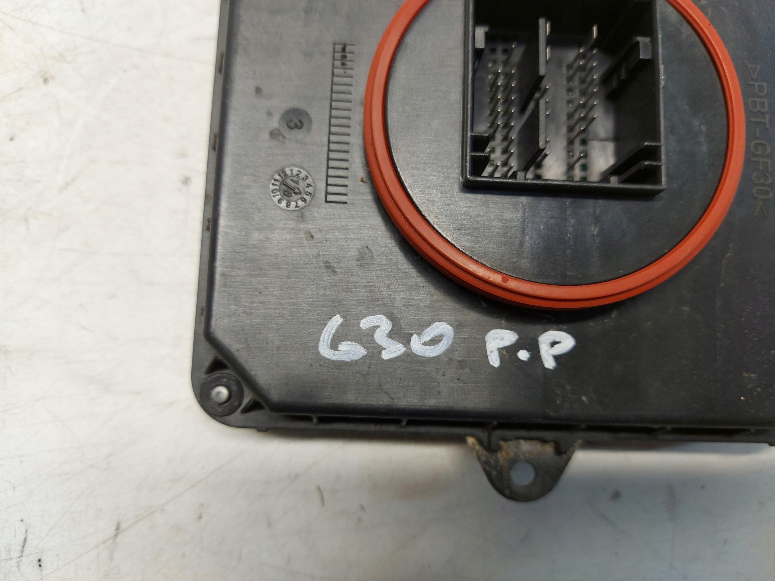 BMW G30 530e module LED control unit 8491412