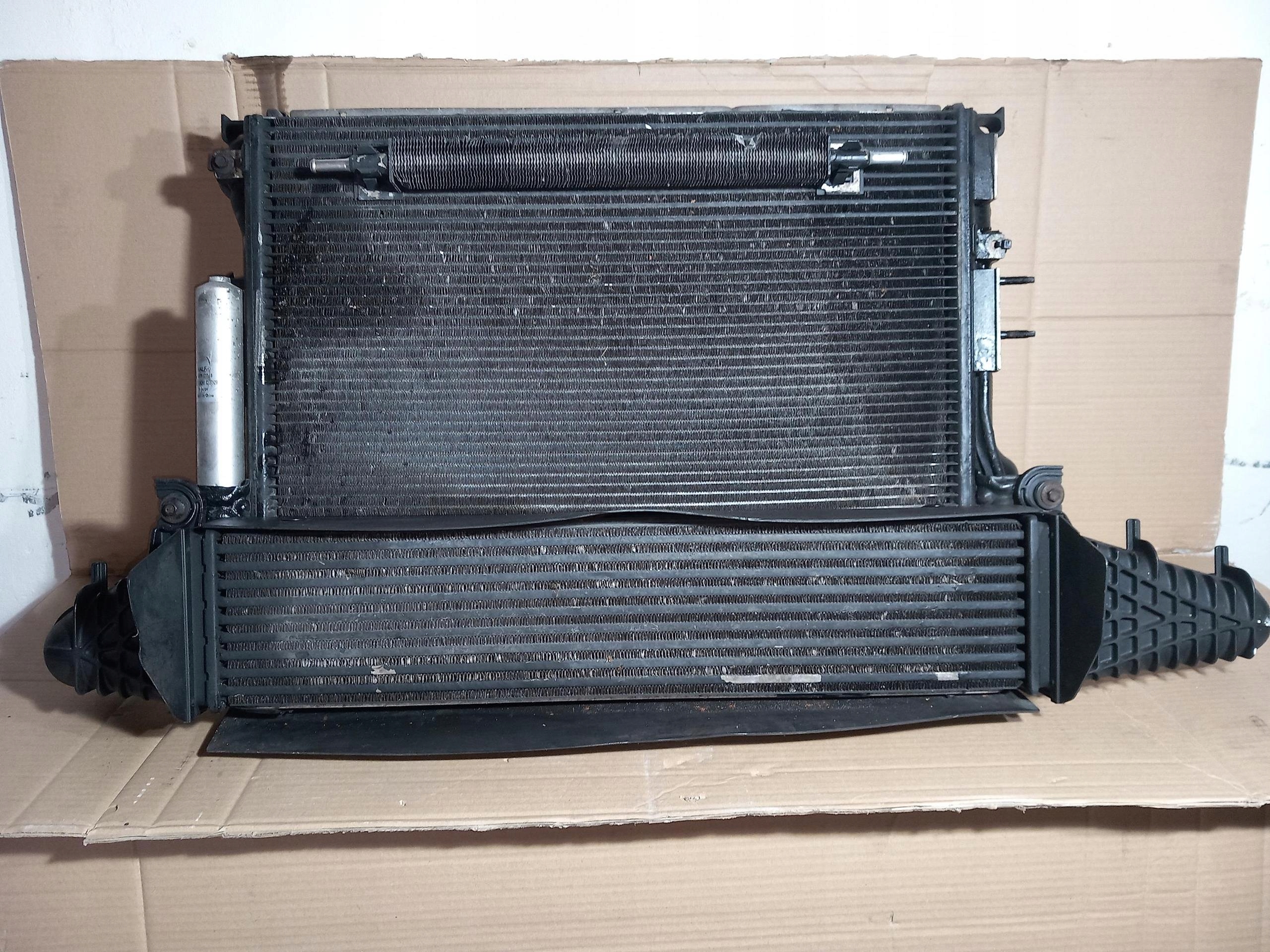 KOMPLET chladiče ventilátor CHRYSLER 300C 3.0 CRD 04598001AG