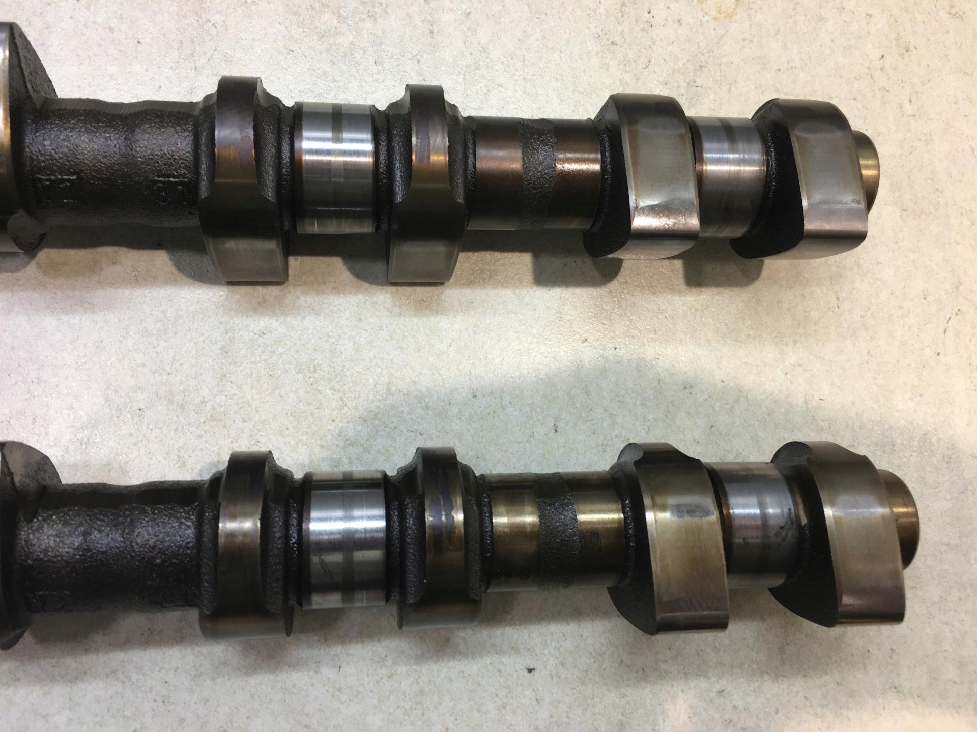 Arbre à cames OPEL ASTRA H 1.6 16V 90400263