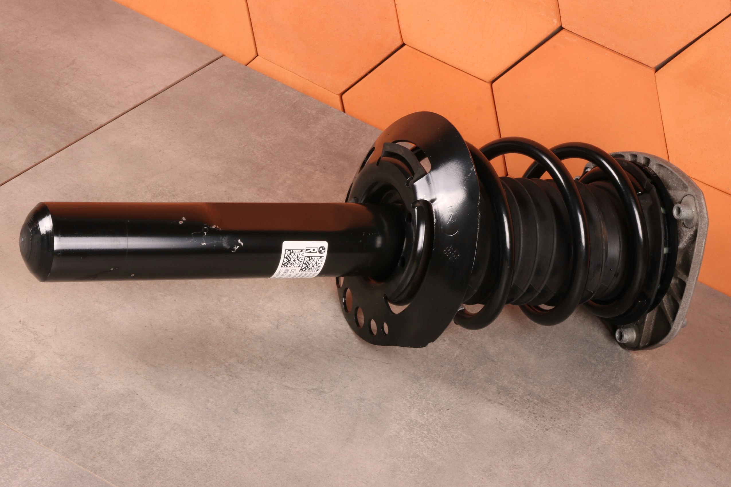 MINI F66 B38N B38L B48N shock absorber right front front 5A31E18 7935 km !!!