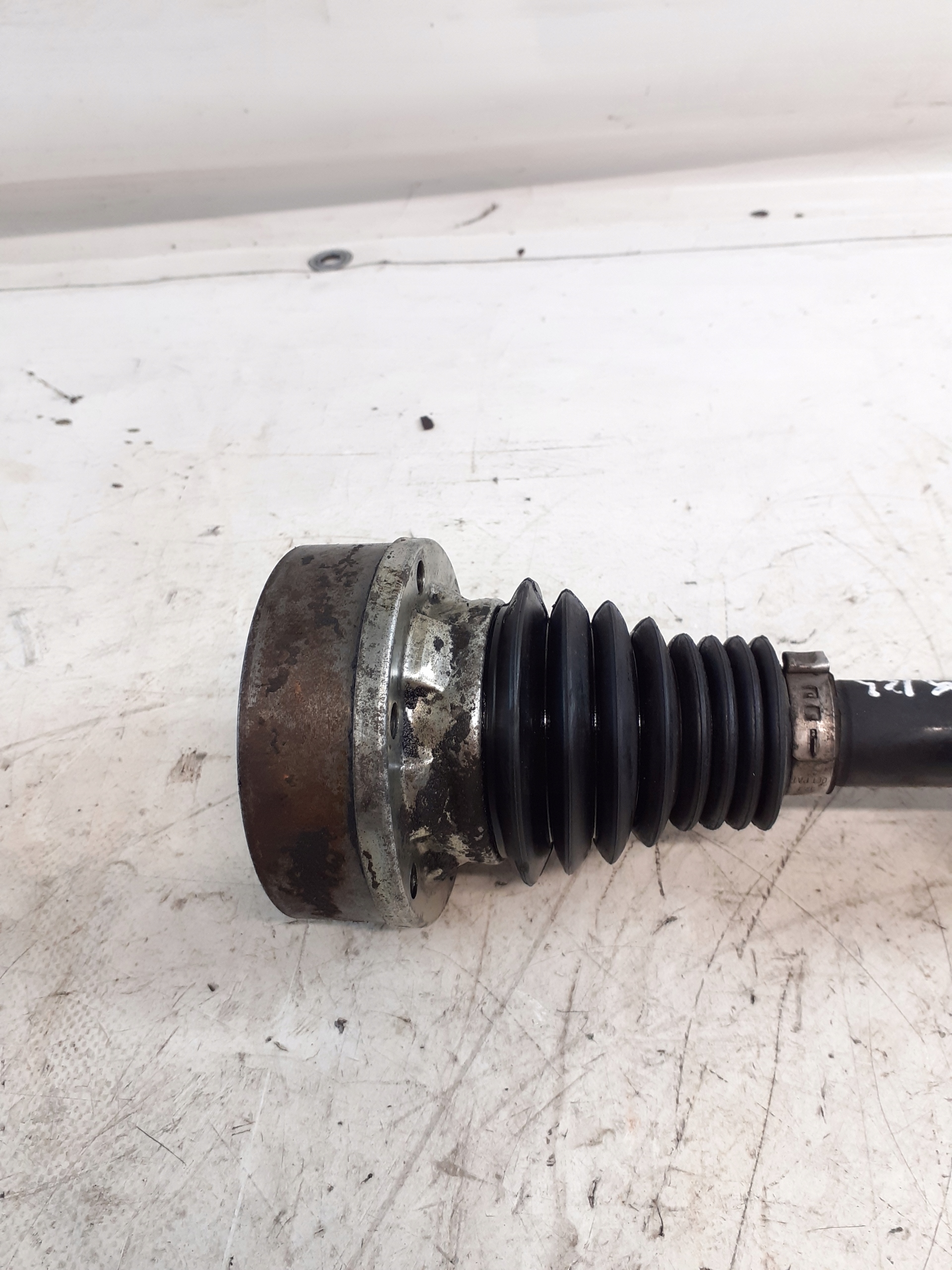 VW PASSAT B6 semi-axis left short. 2.0 TDI