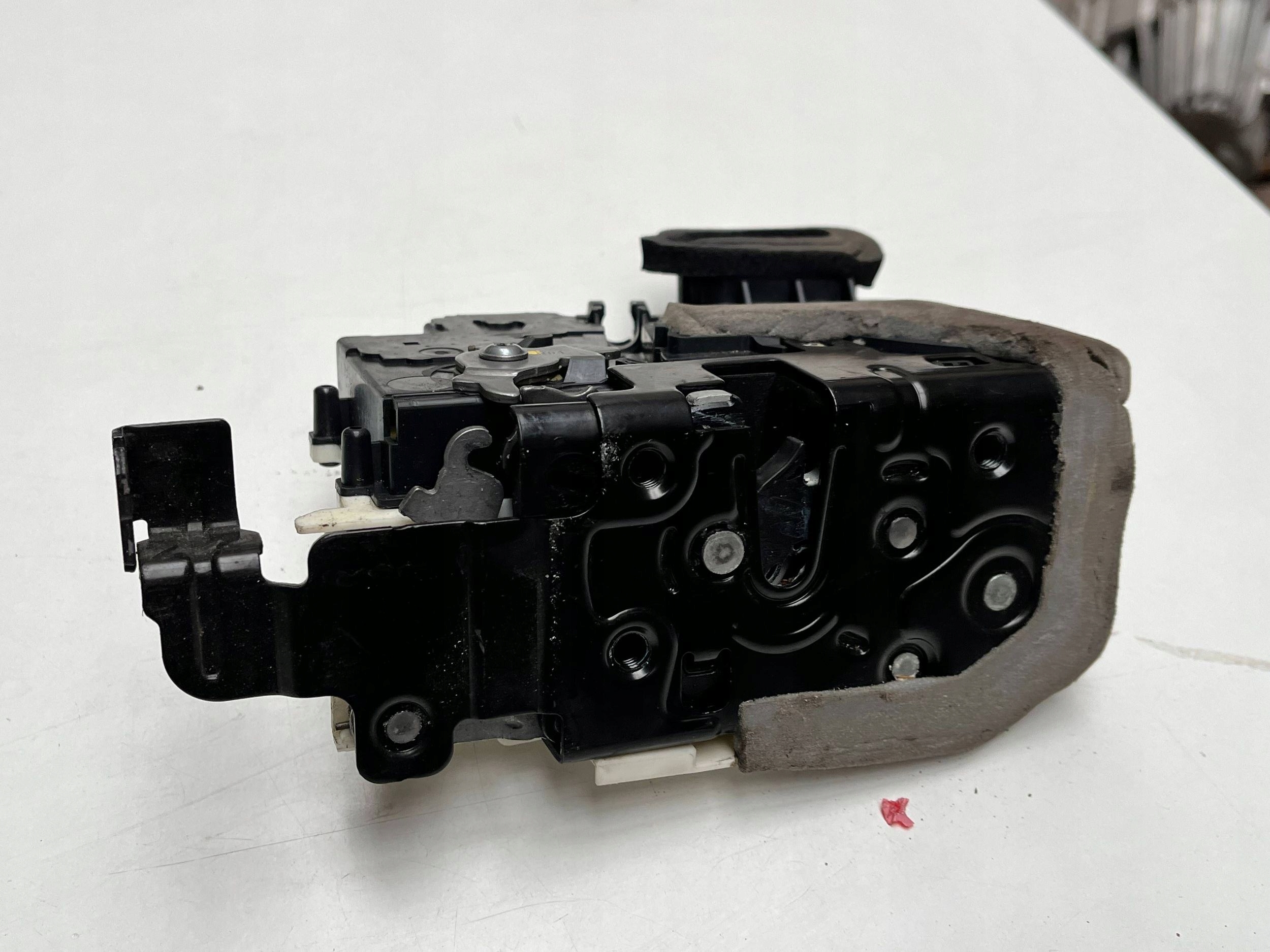 original lock door right front Audi RS Q8 4K1837016K !J